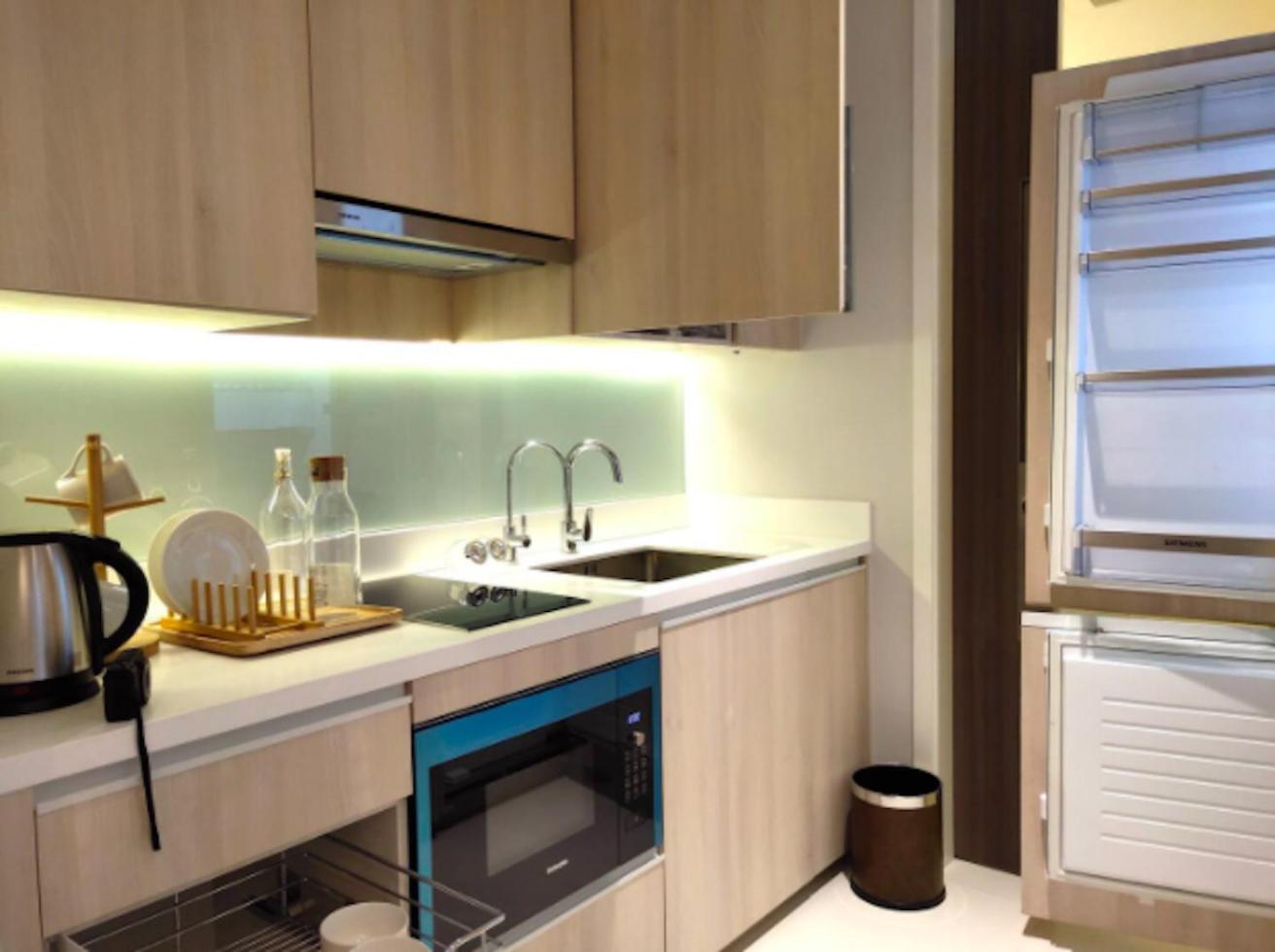Circle Sukhumvit 11#Luxury#Pool#Gym#BTS Nana&MRT Sukhumvit#1BR#Max2ppl
