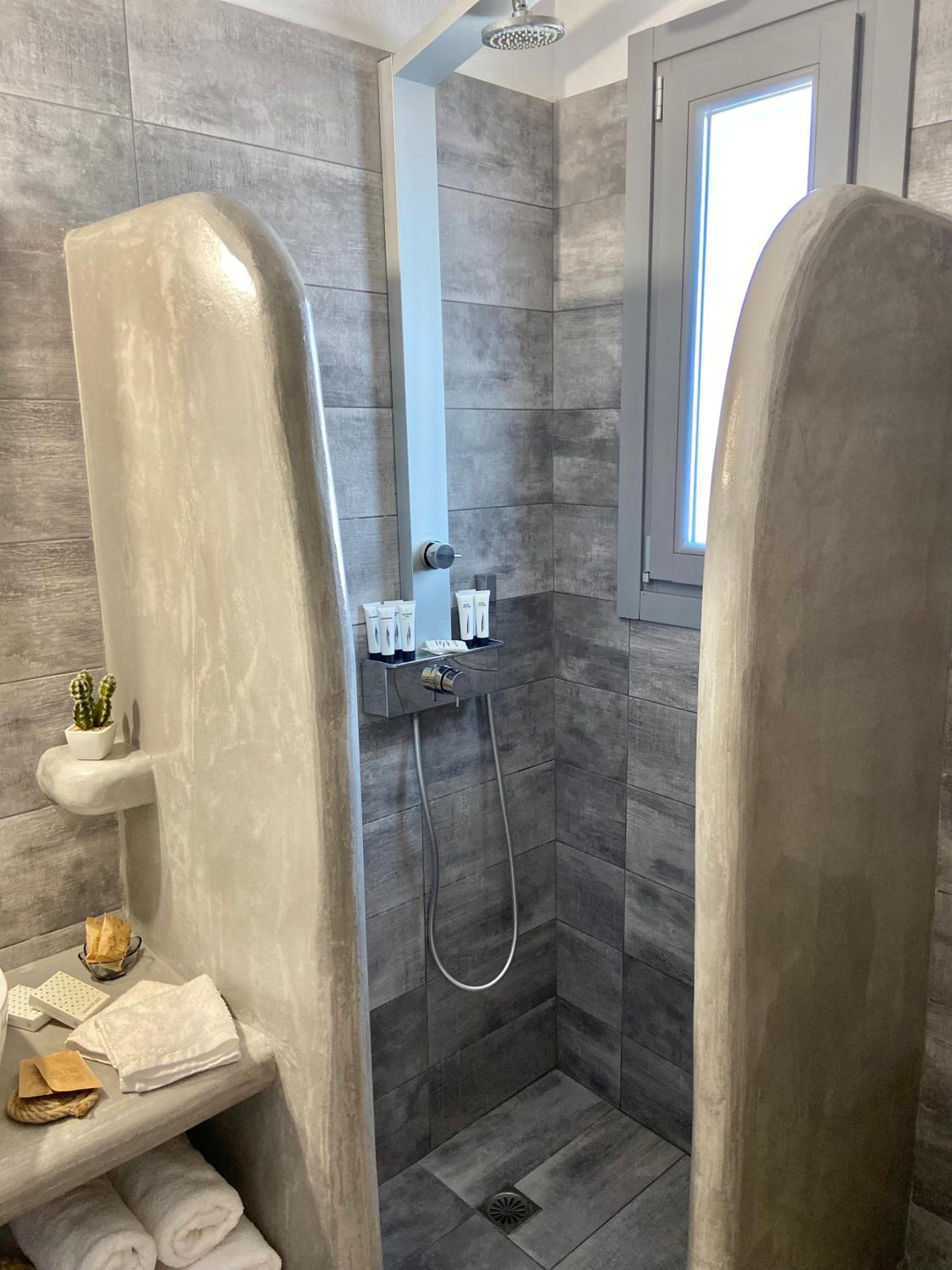 Aeron Suites
