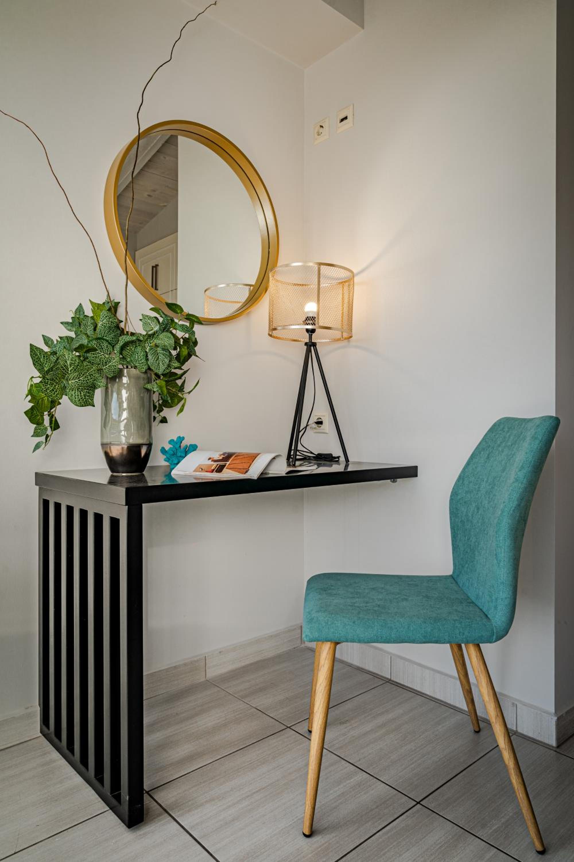 Marayas Modern Loft! photo 2