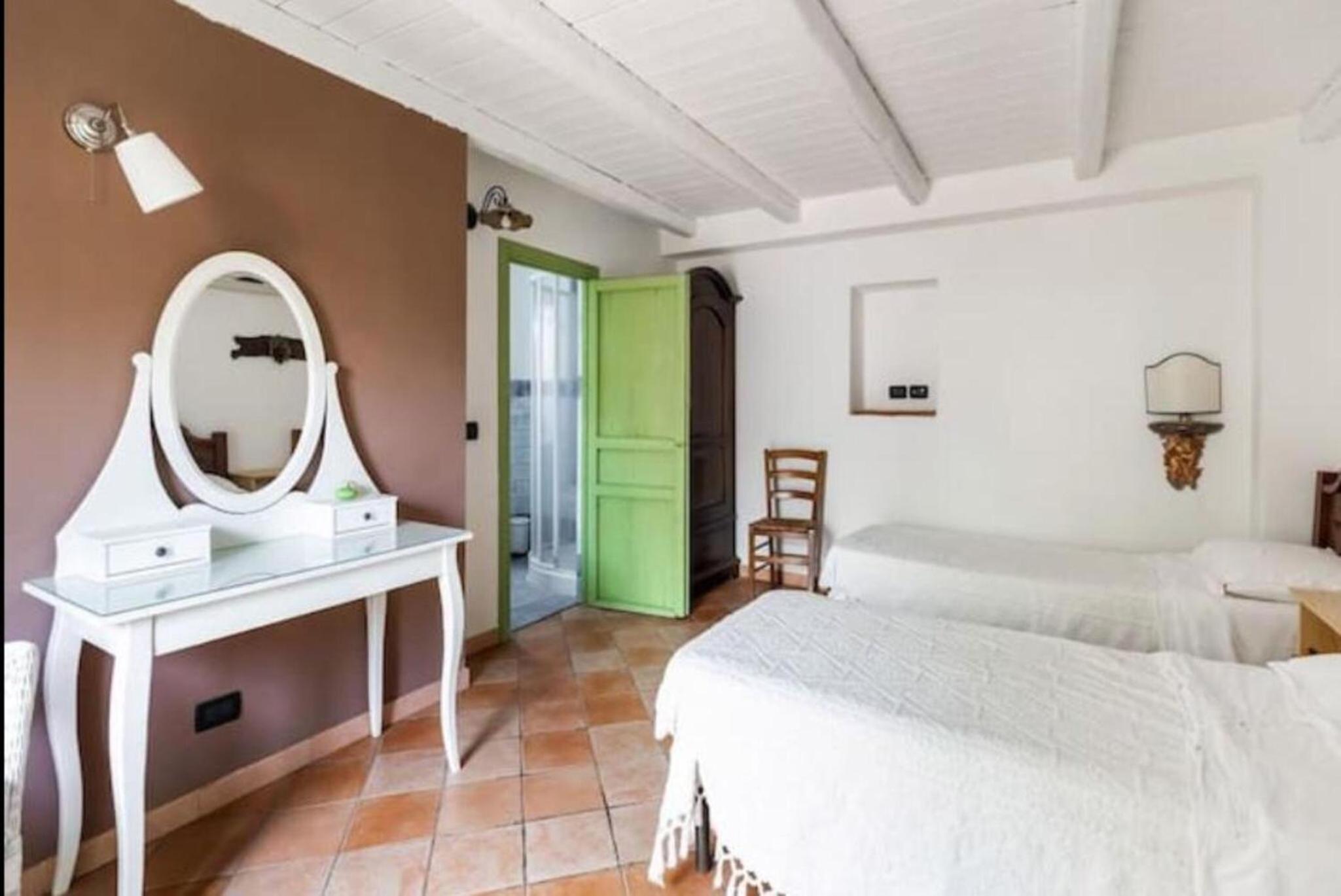 Case Saponara en Cefalù — hotel room