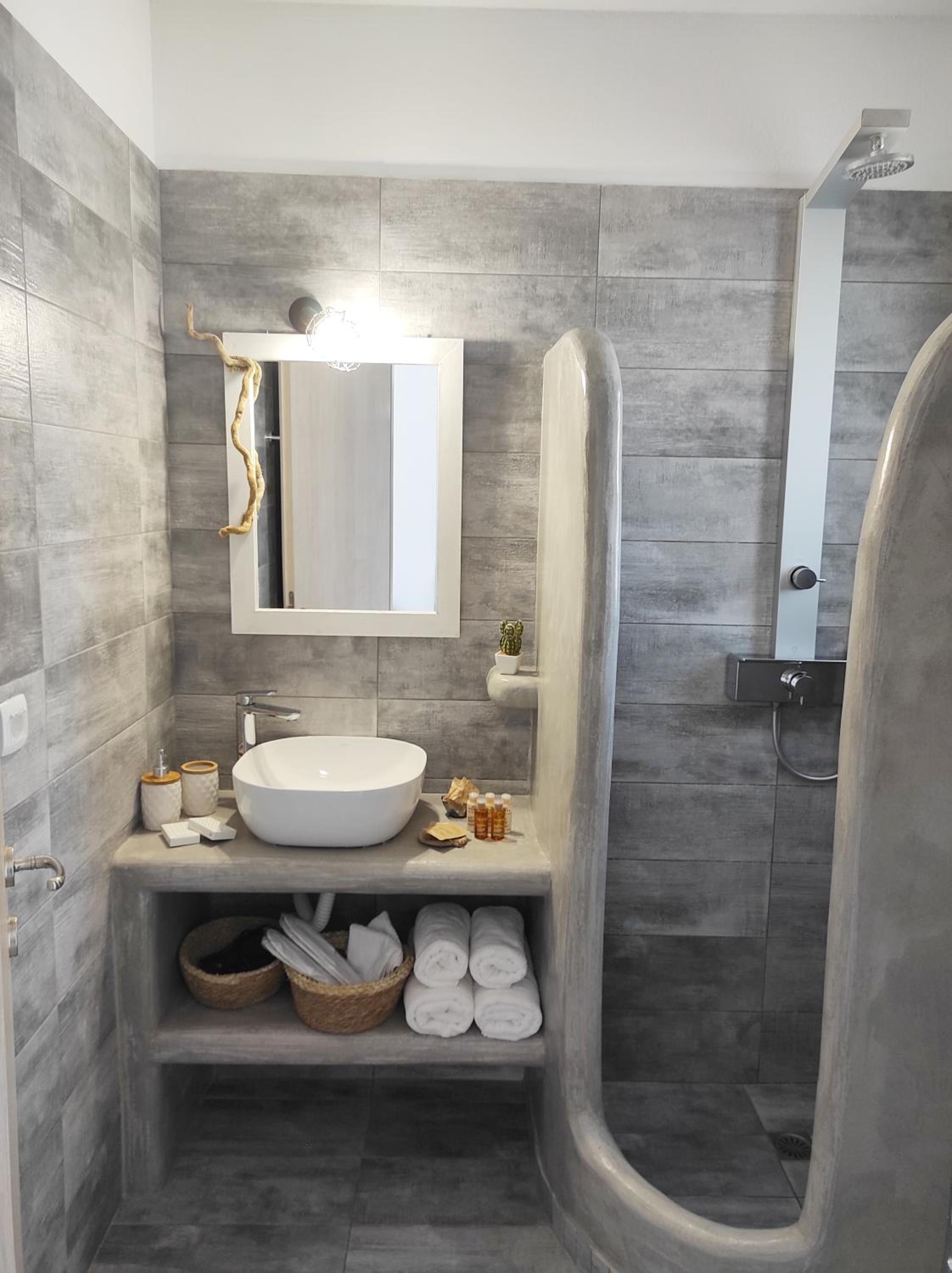 Aeron Suites