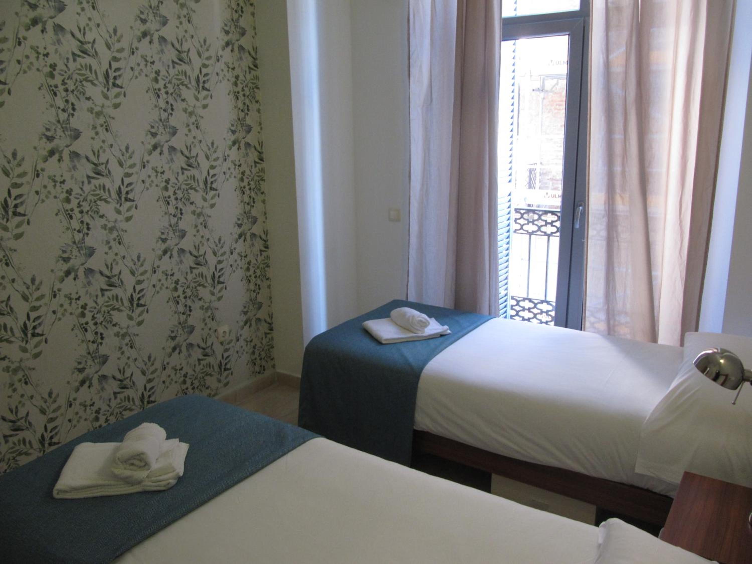 Life Apartments Alameda Colón