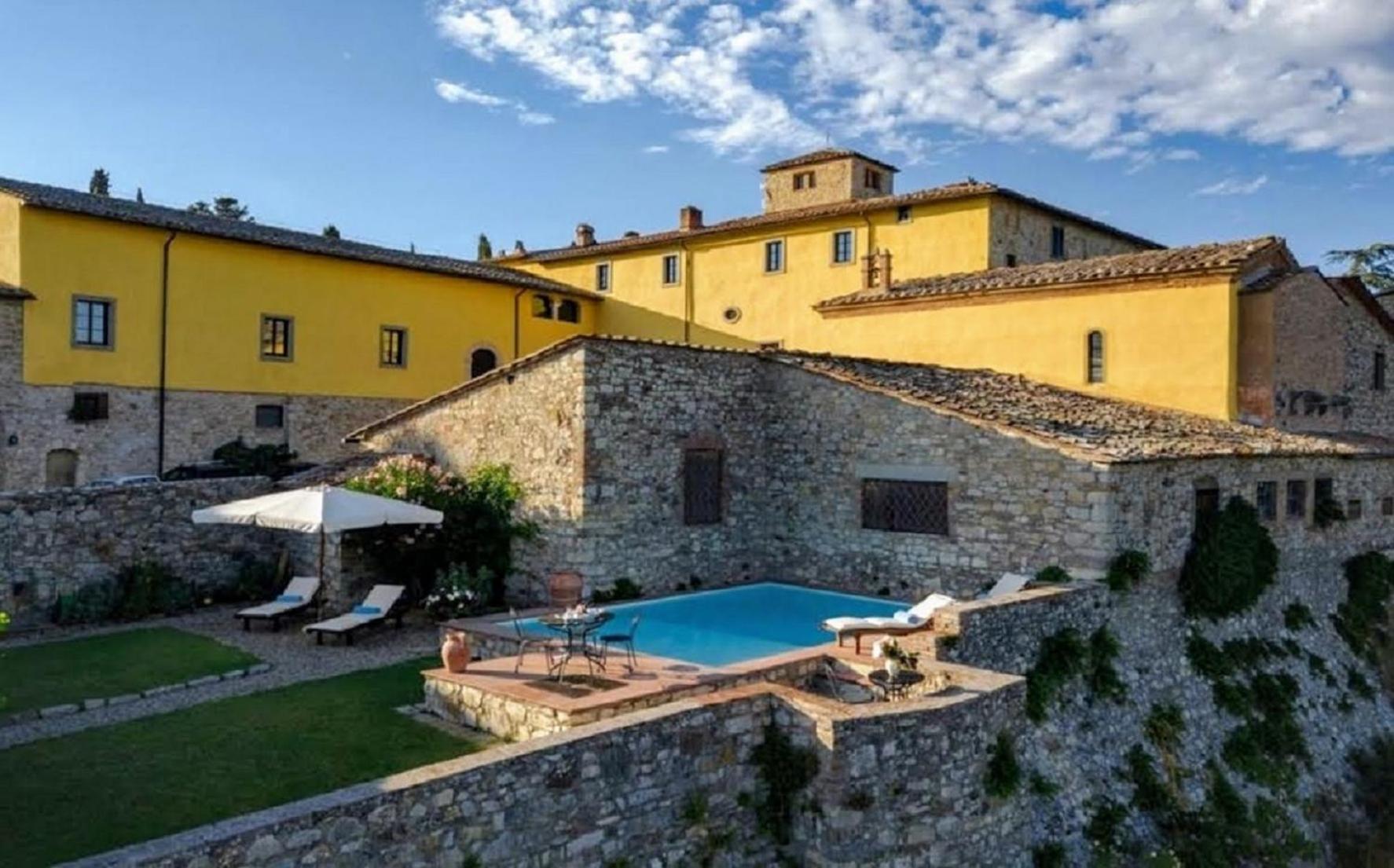 Elegant Villa wing of Castello di Cacchiano by VacaVilla view 2
