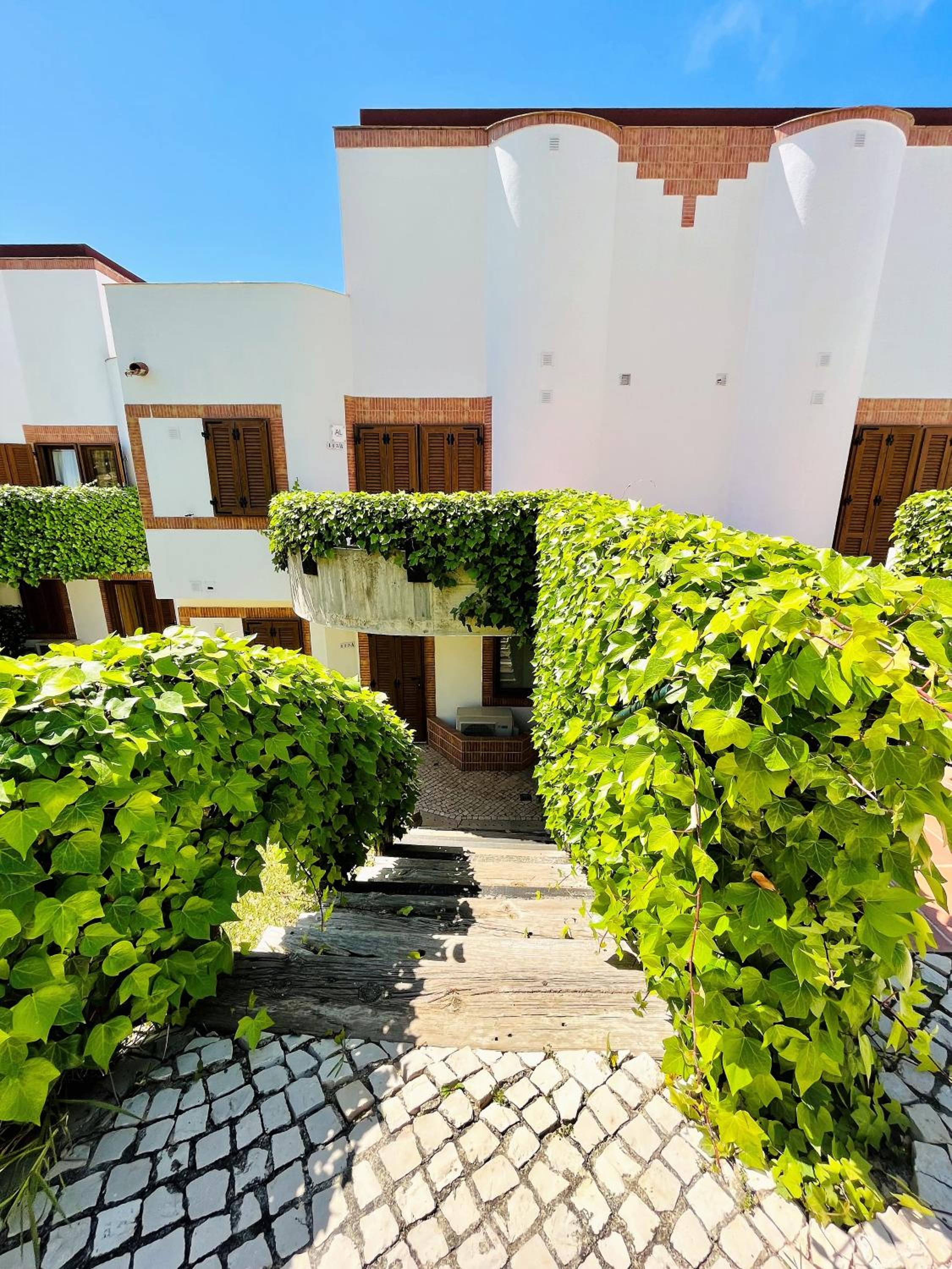 Beach House Pedras D'el Rei view 5