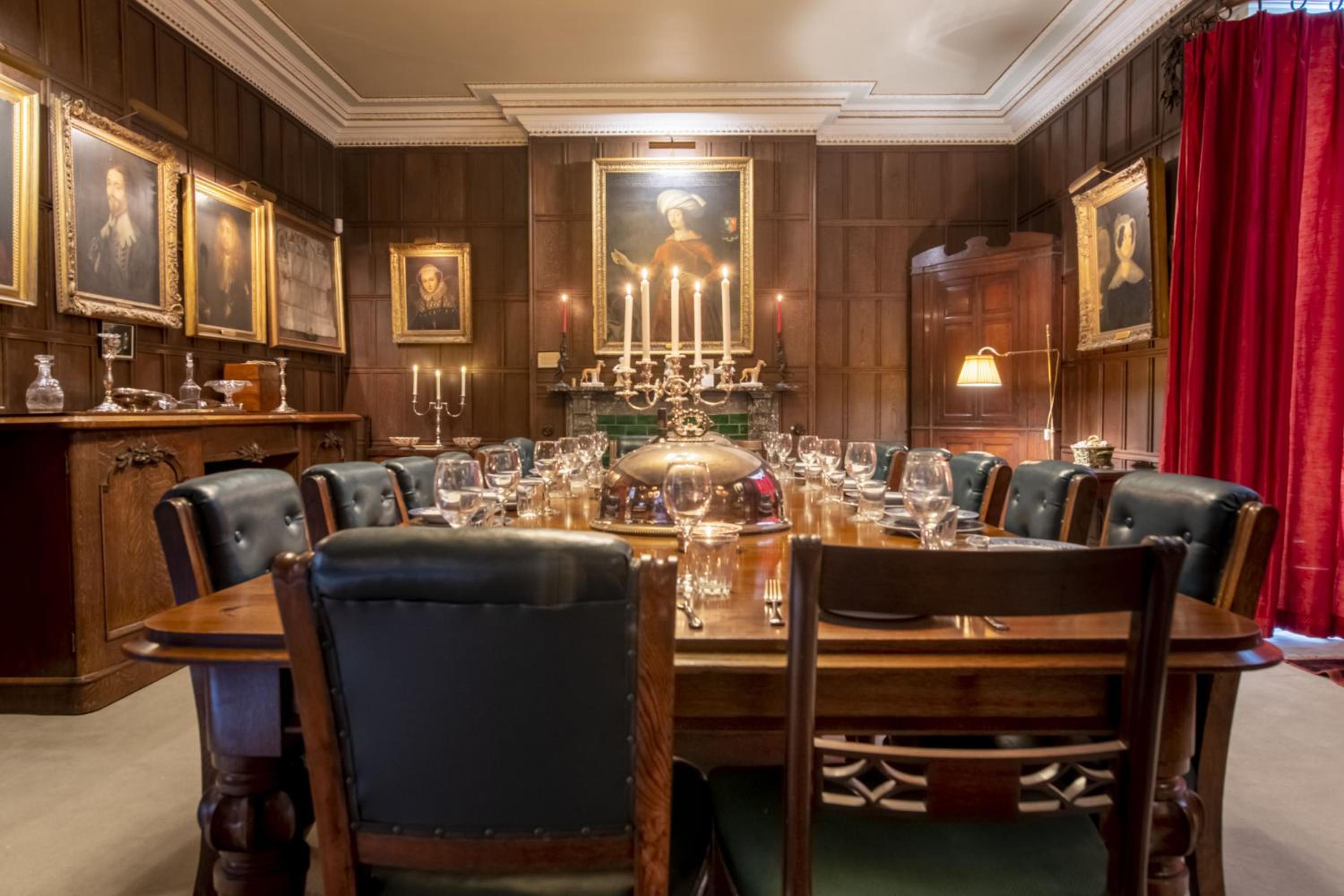 Upper Helmsley Hall photo 2
