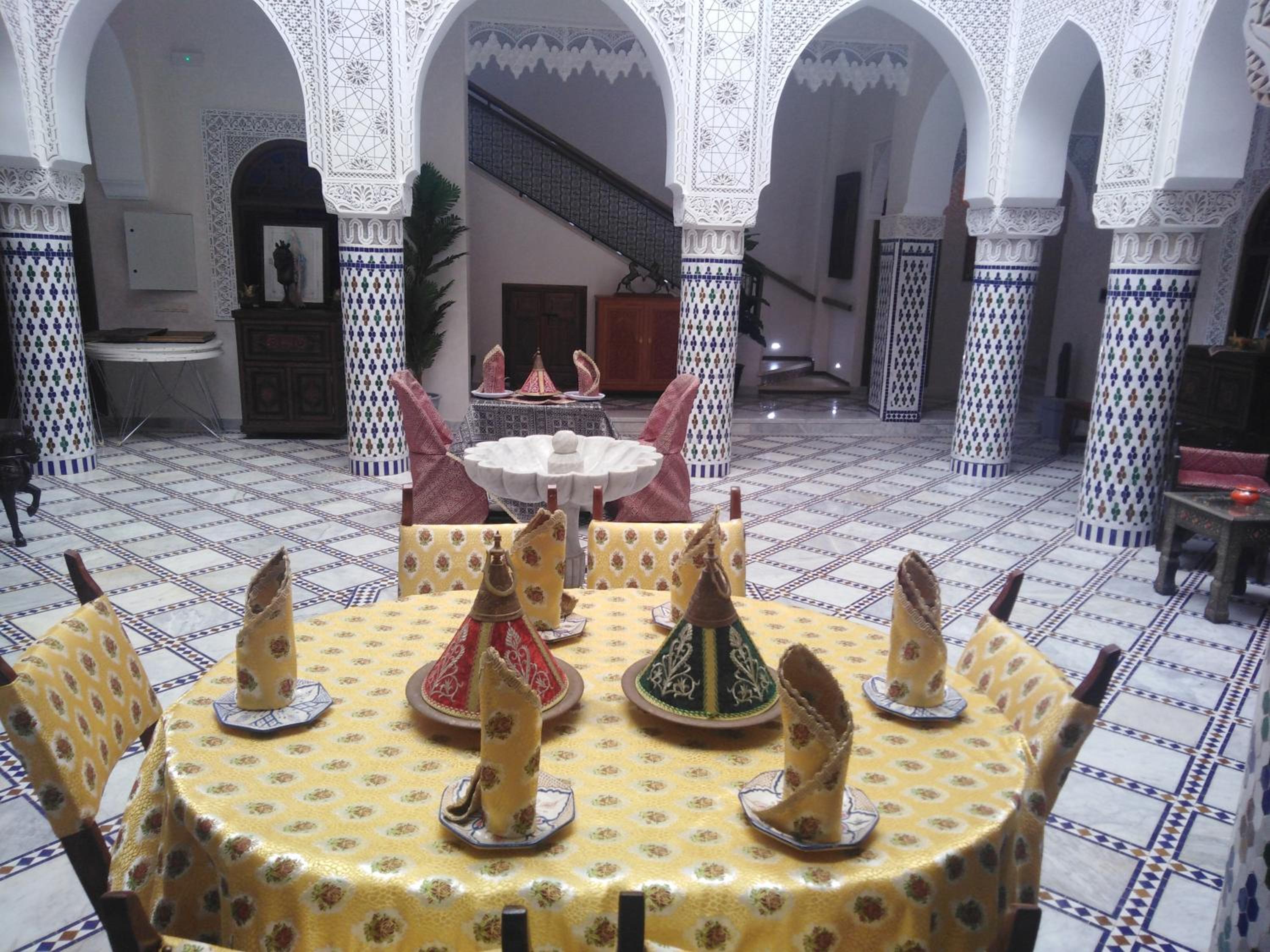dining