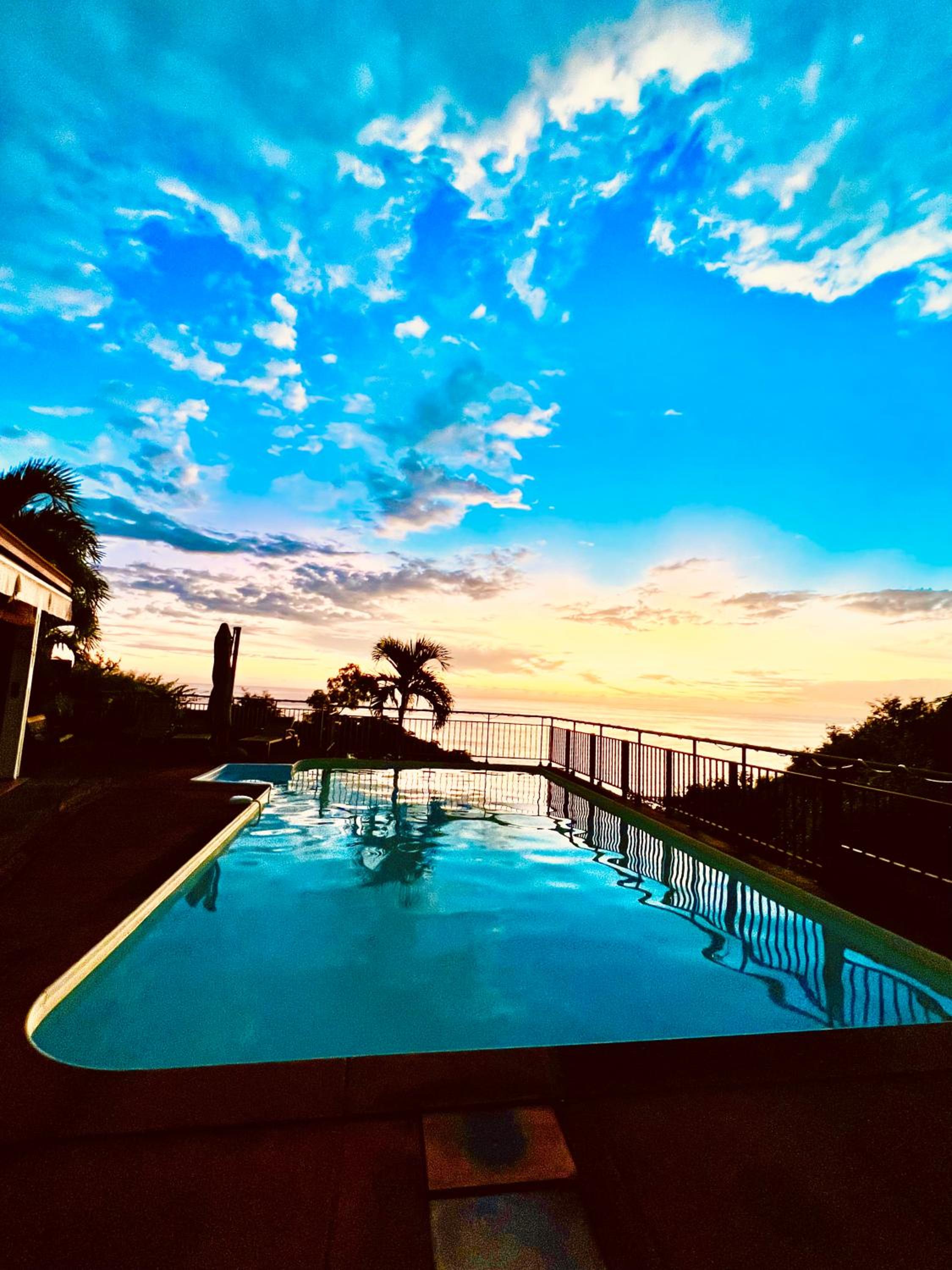 Villa Riche en Roches view 2