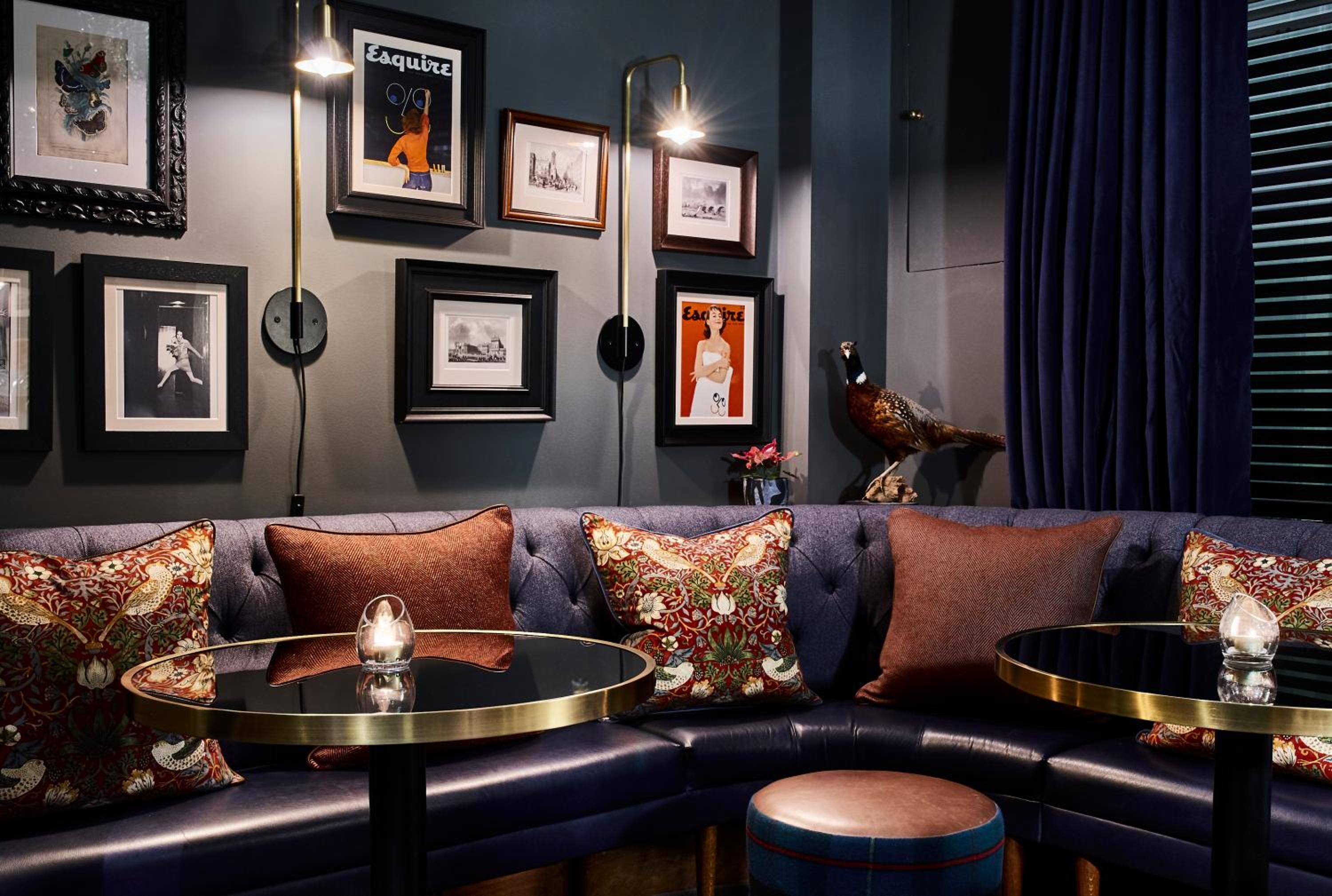 Tophams Hotel 48