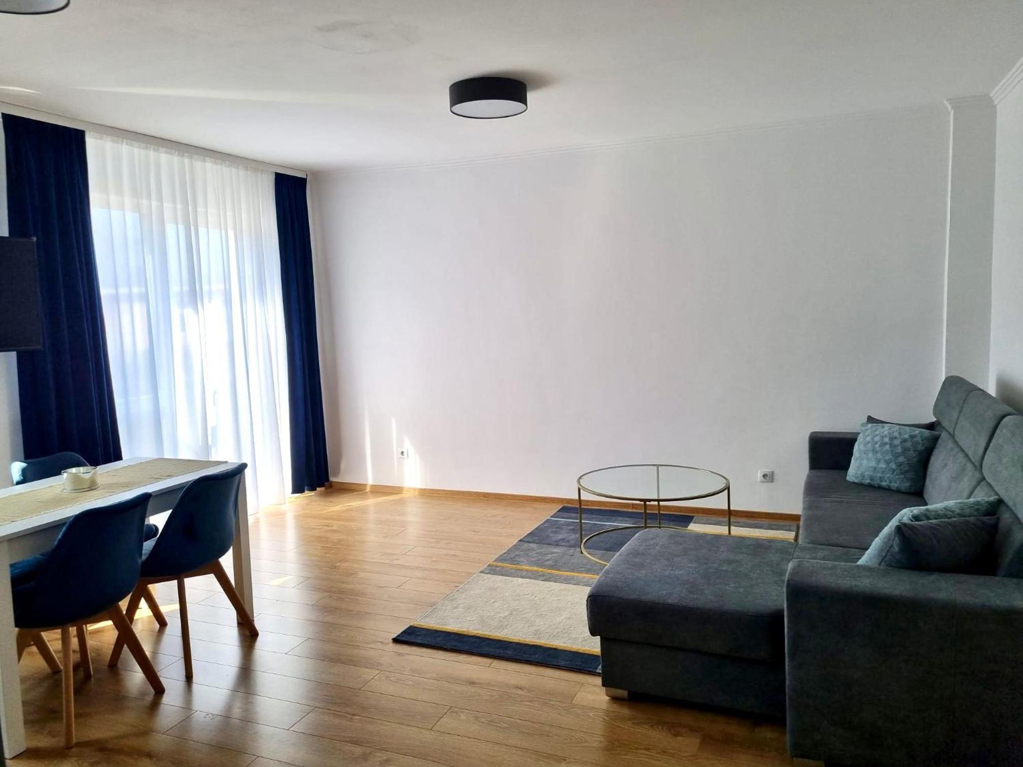 Central Urban Apartment with Underground Parking view 2
