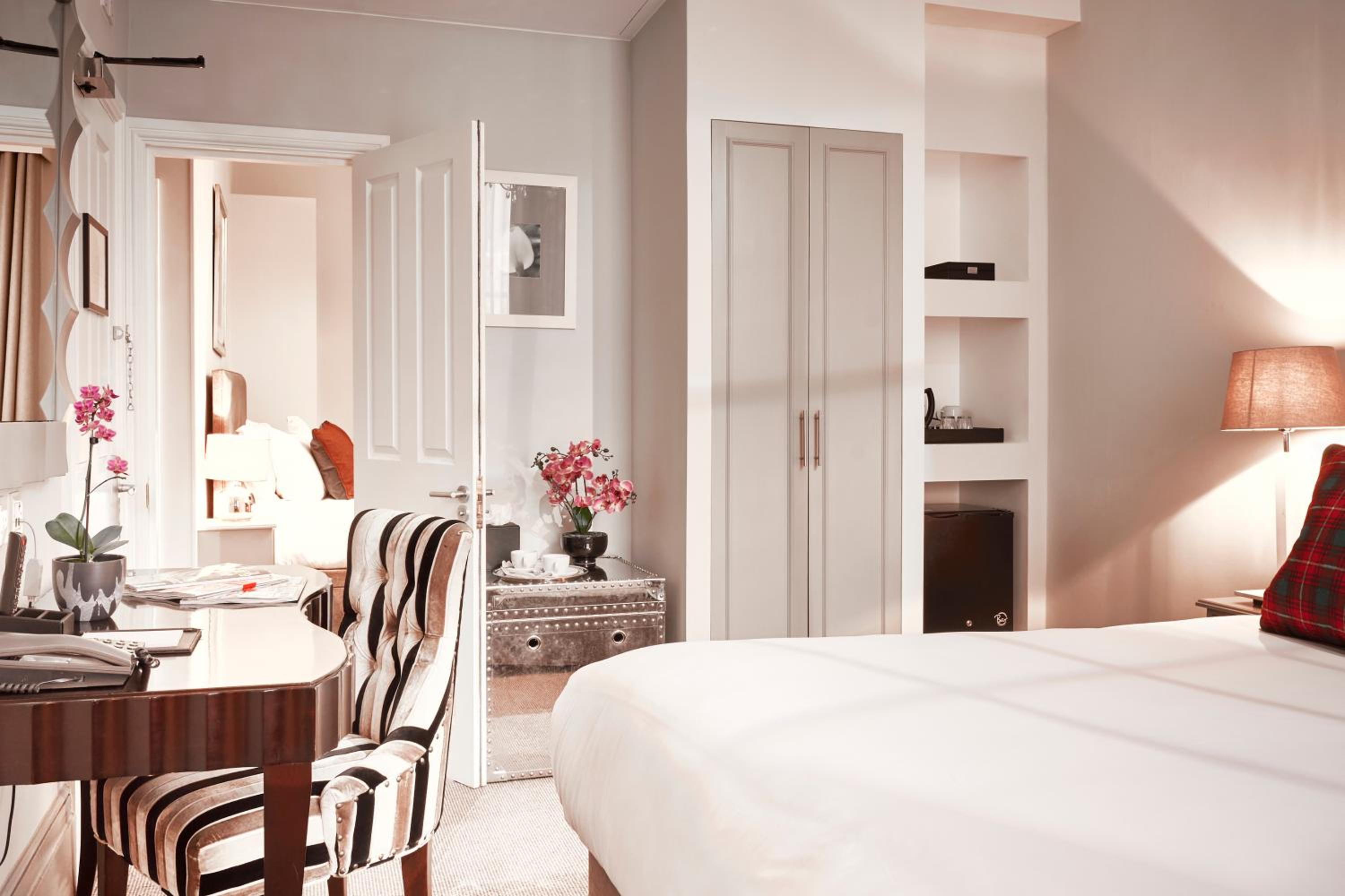 Tophams Hotel 36