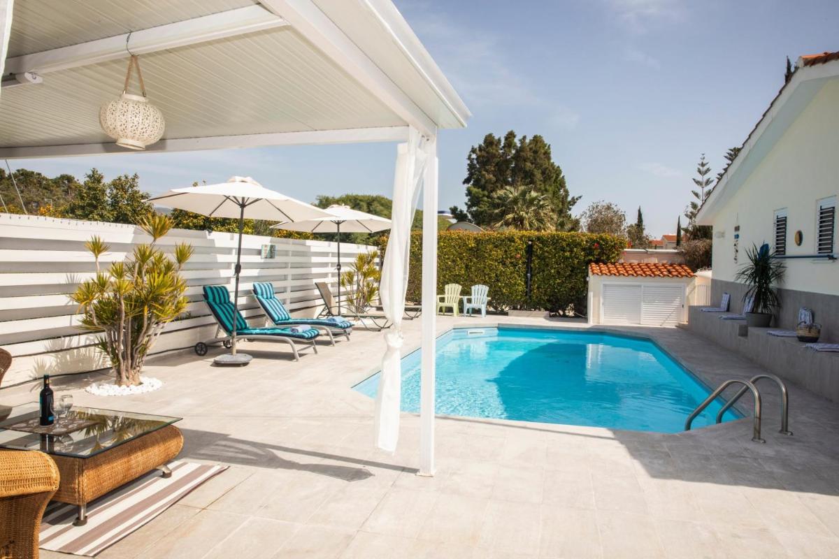 Villa Salieri: Coral Bay villa with private pool
