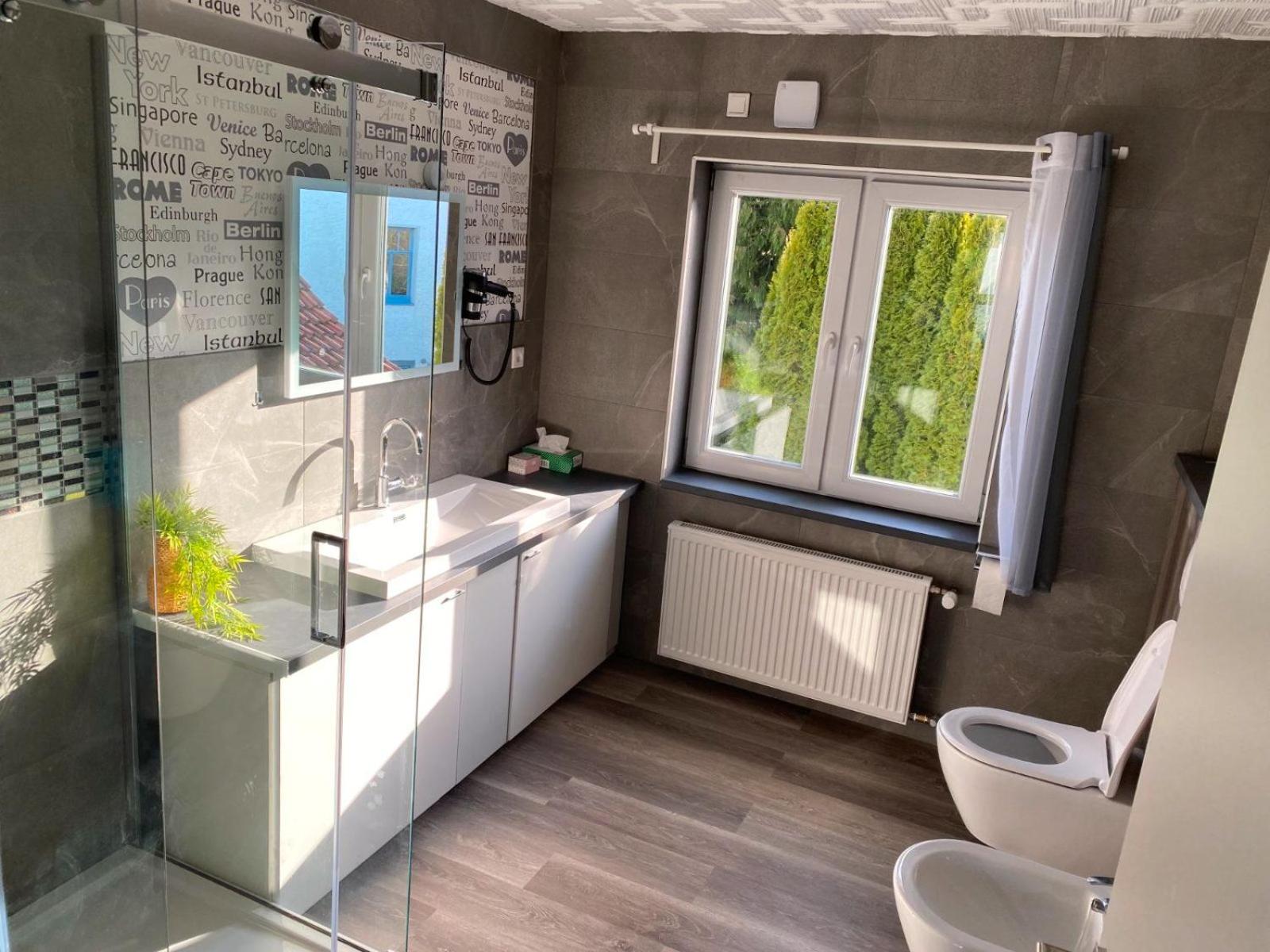 Schone Lemgoer Unterkunft - Property Image 9