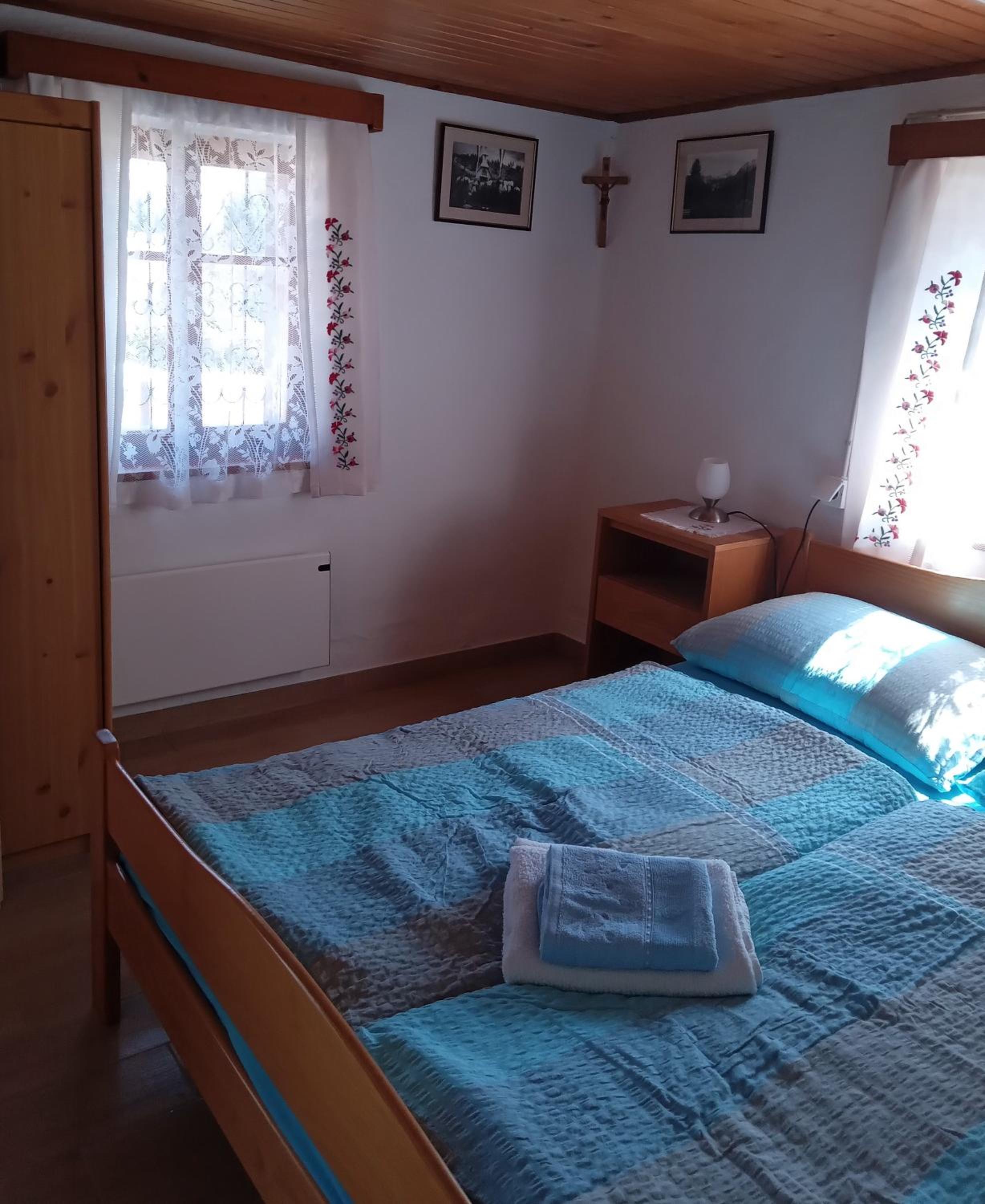 Photo 33