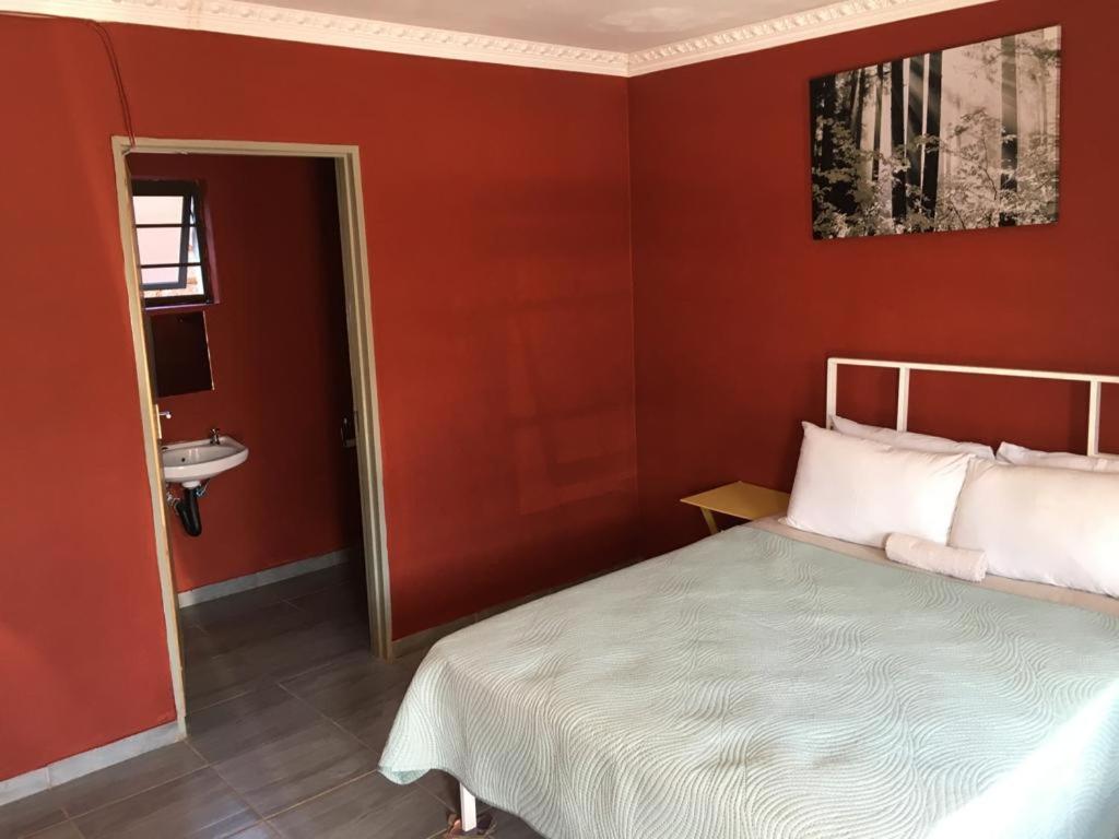 ELSON LODGE K1