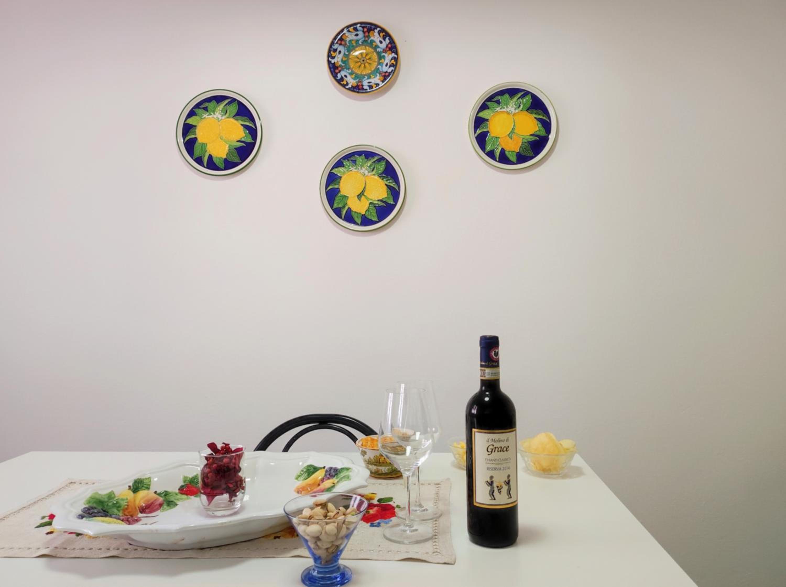 Hotel Lovely Balcony San Gimignano Apartments - Image 1