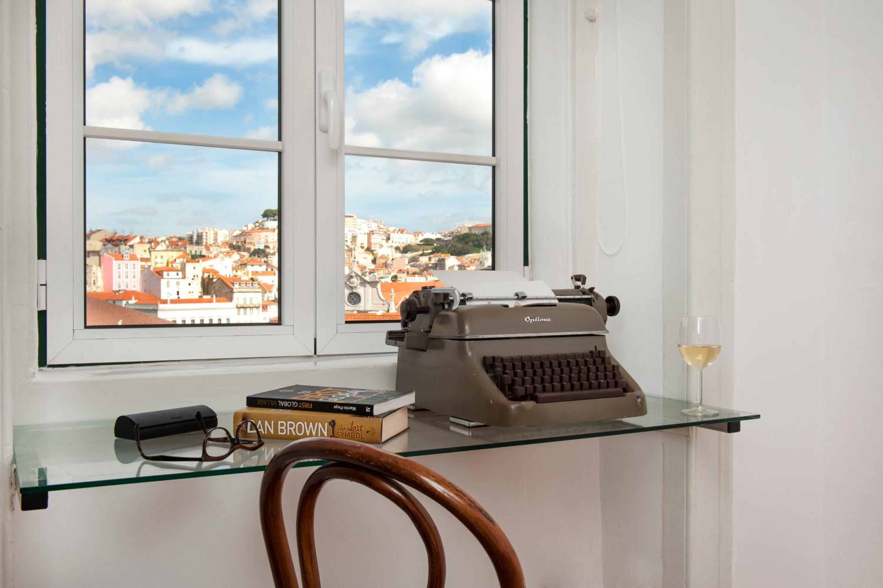 Rossio - Chiado | Lisbon Cheese & Wine Apartments photo 2