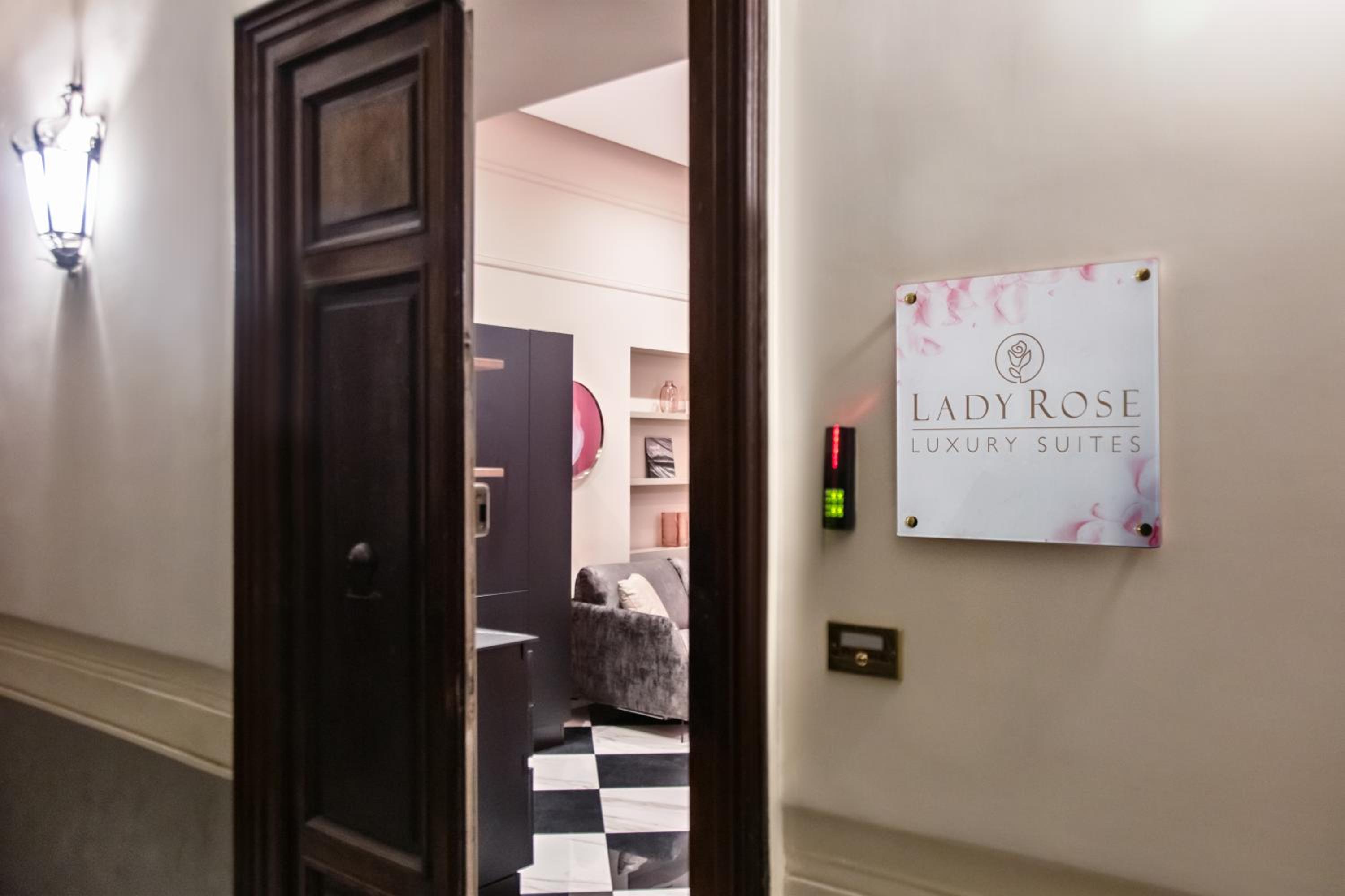 Lady Rose One