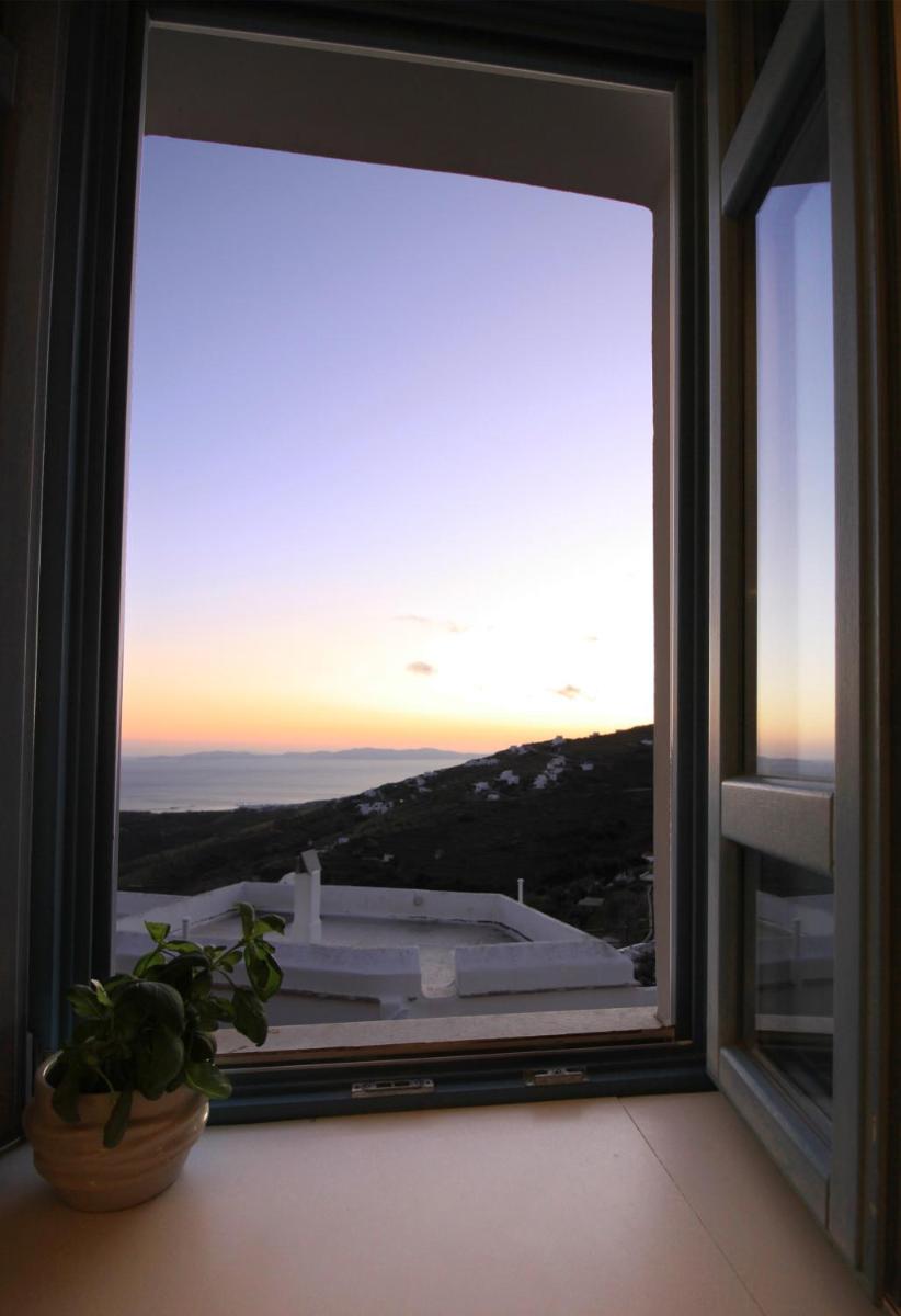 Villa Nefeli Tinos view 2