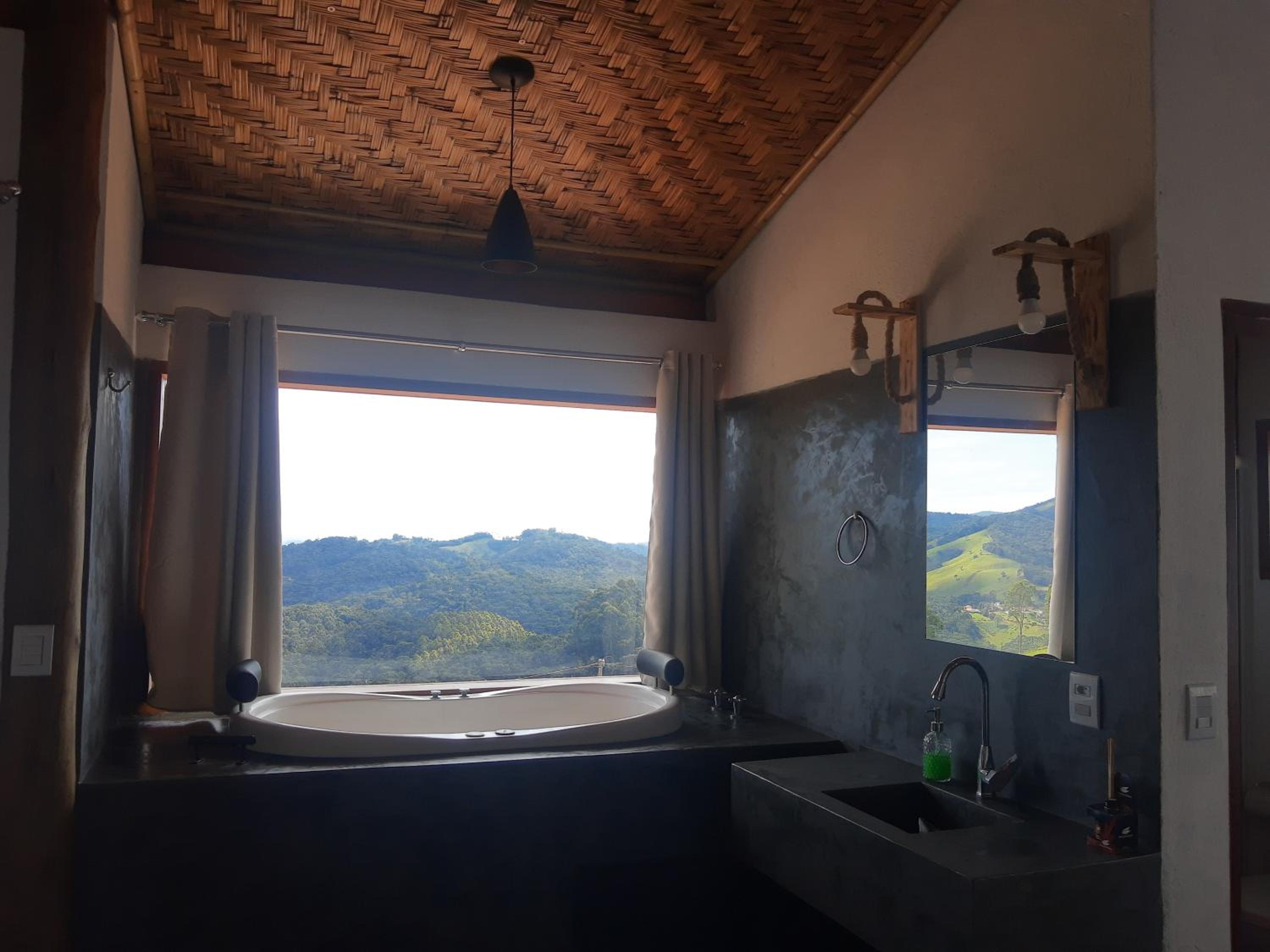 CASA NA MONTANHA