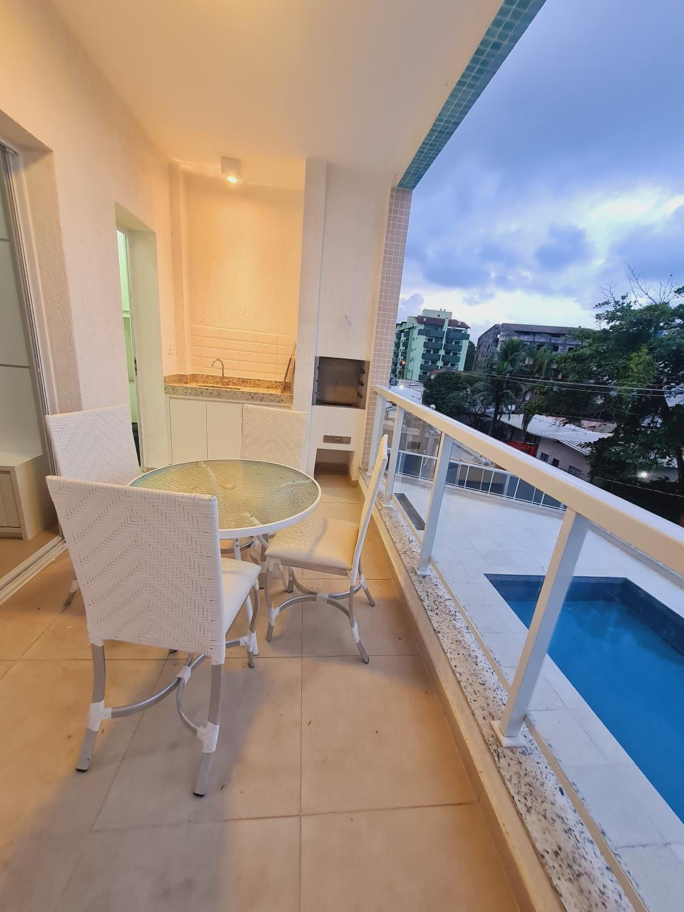 NOVÍSSIMO APARTAMENTO - PRAIA GRANDE - UBATUBA