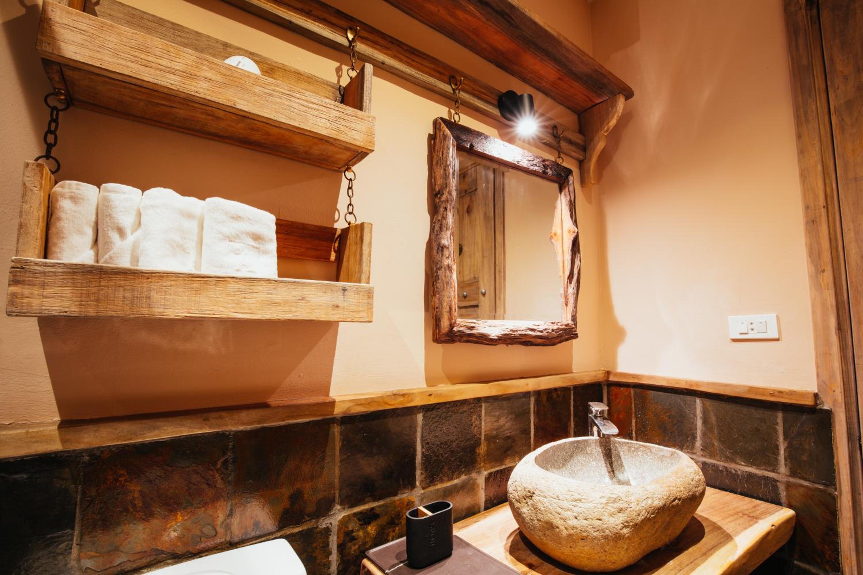 AMAYA HOME - Lodge, Spa & Restaurant