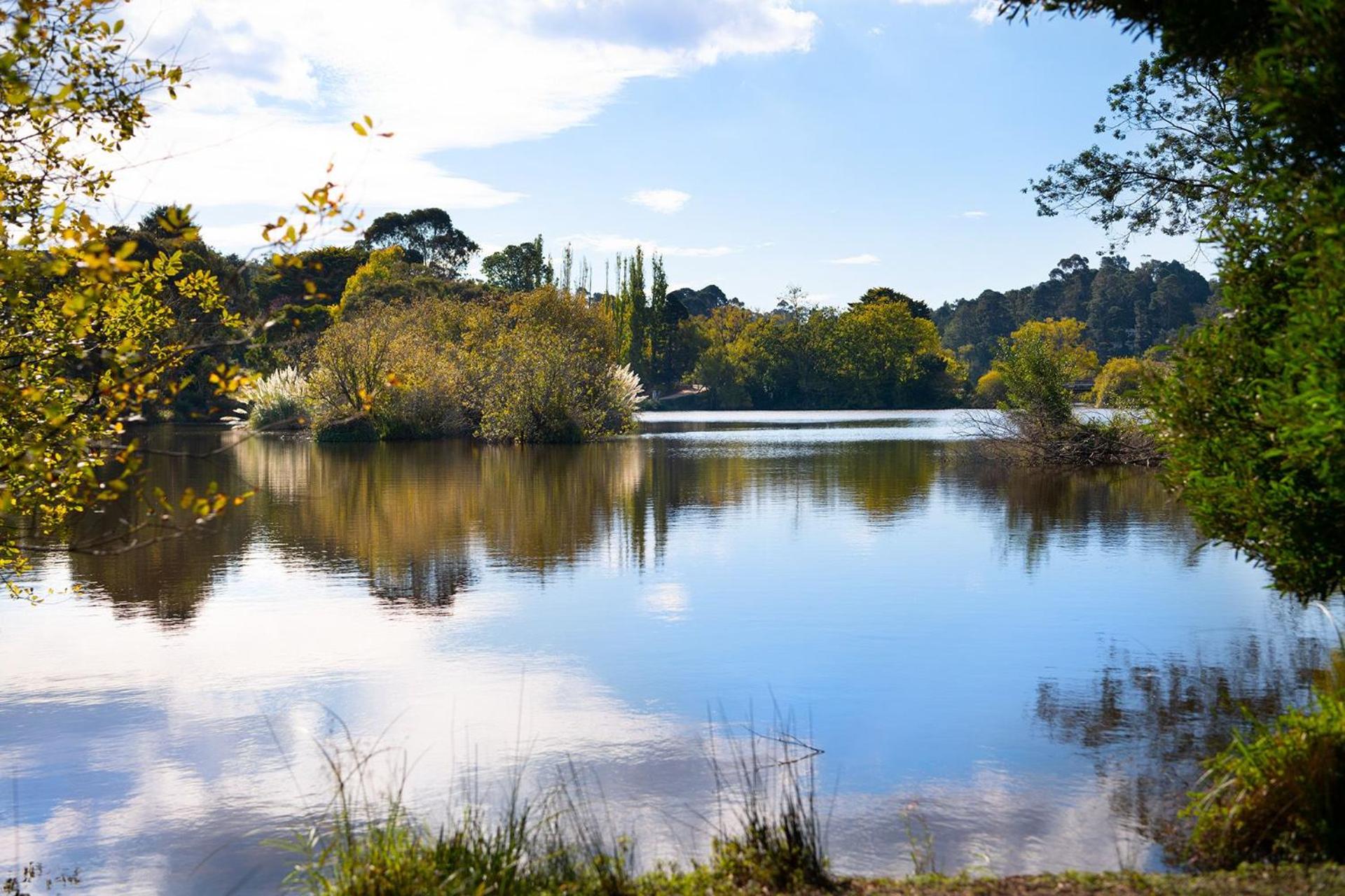 Vue Lake Daylesford Villa