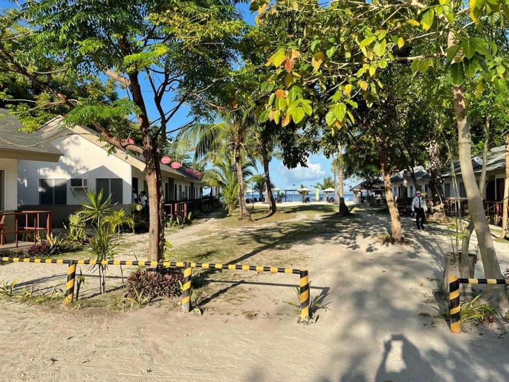 Anaya Beach Resort, Bantayan Island - 12