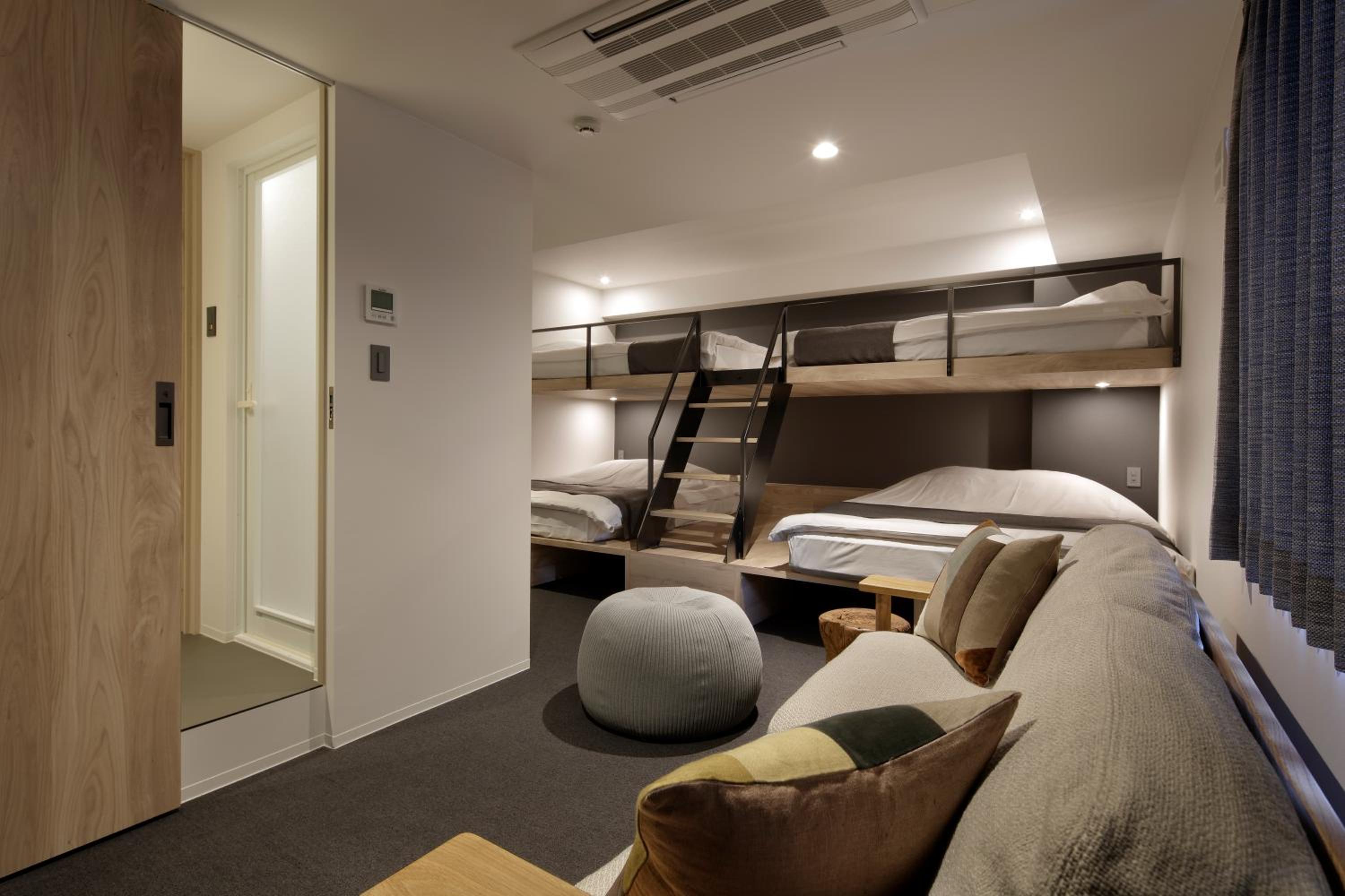 Piece Hostel Sanjo 11