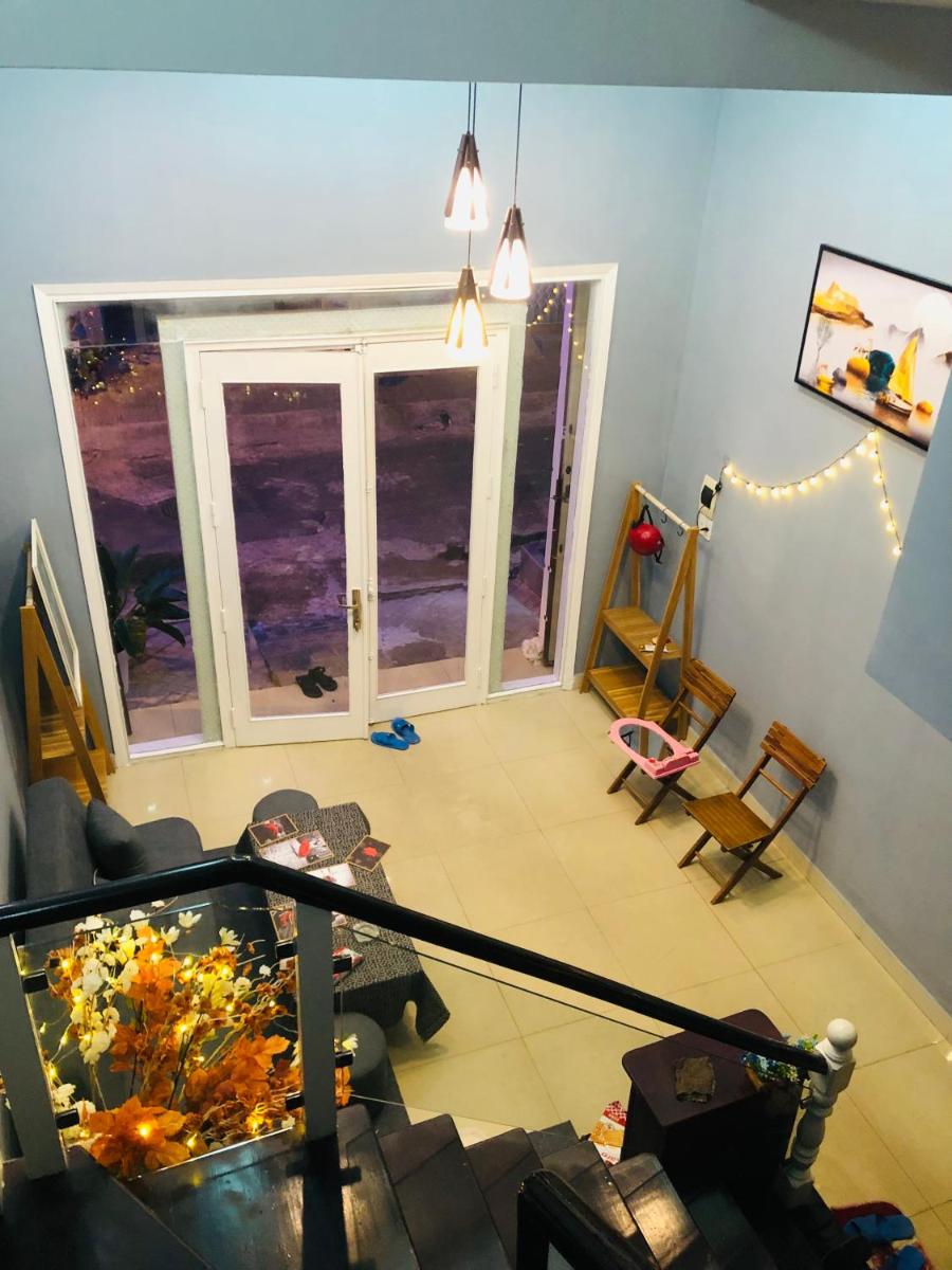 Sinh Đôi House