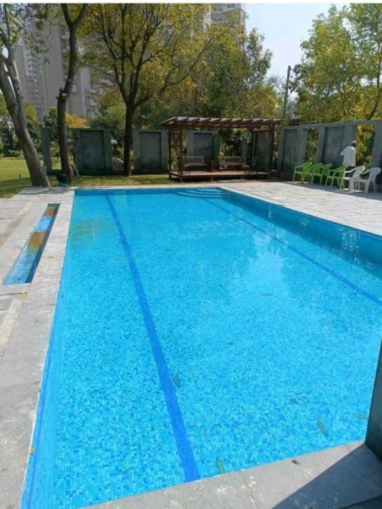 Sunahari Bagh - Pool Farm Retreat @ Gurgaon view 2