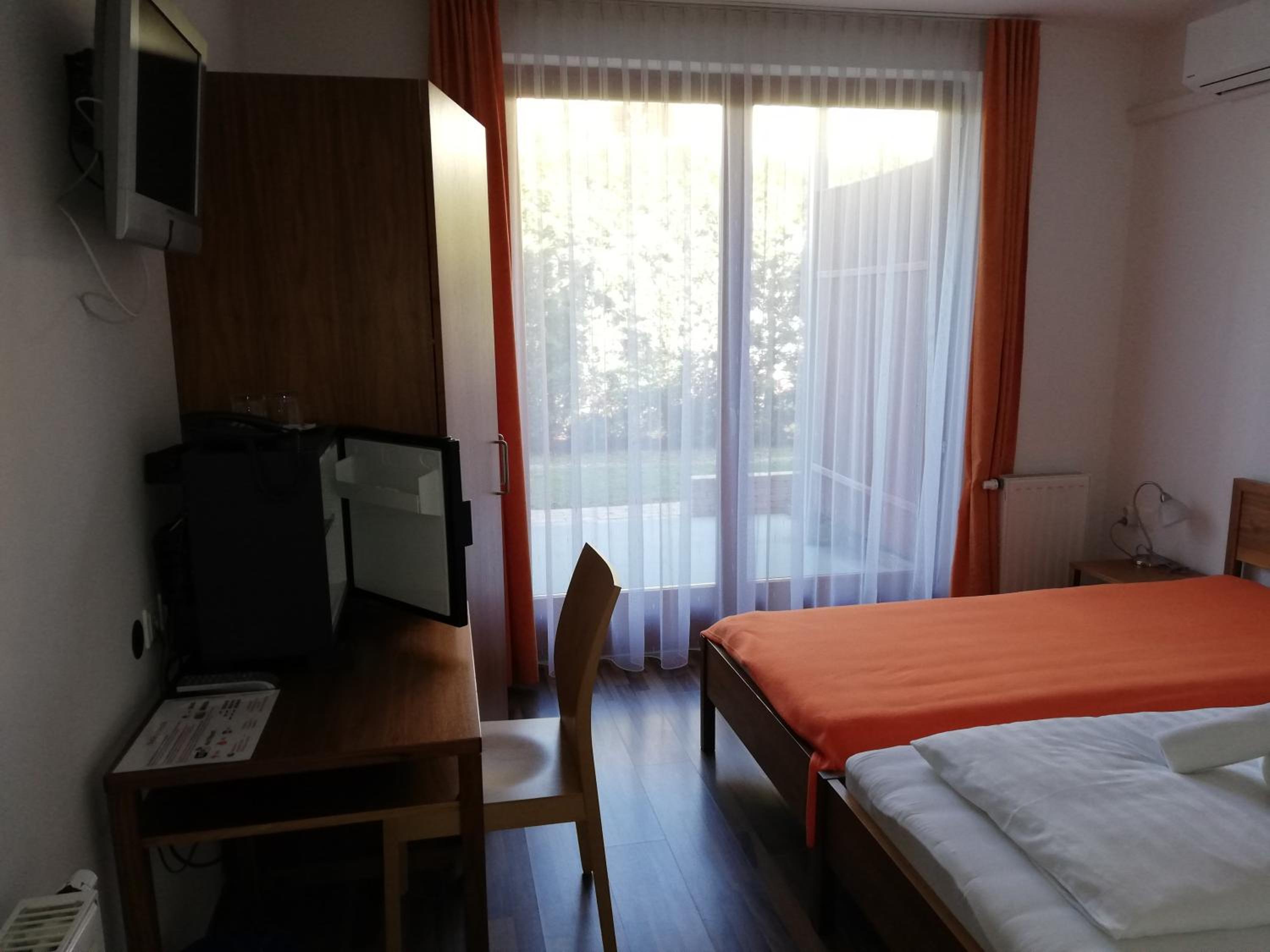 Photo 41