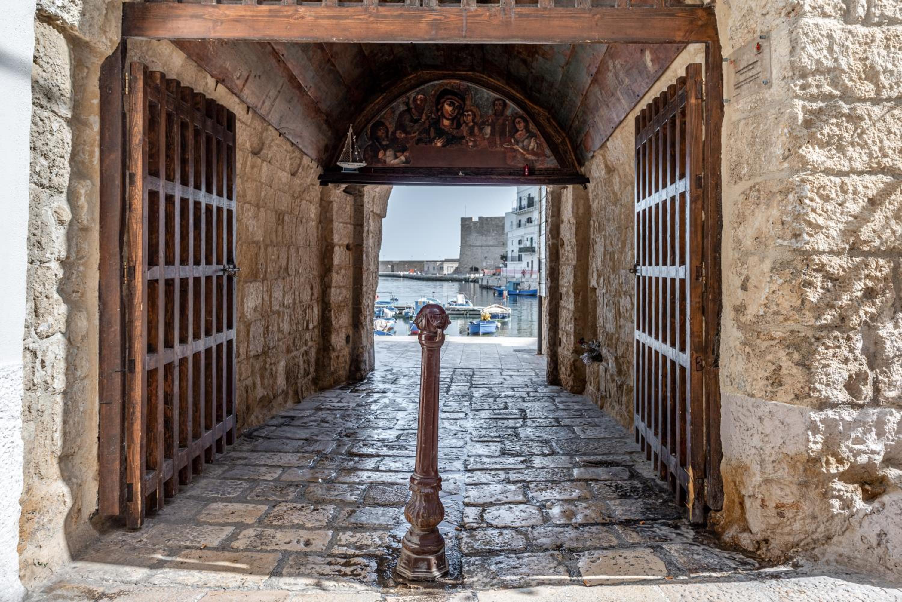 GuestHost - Comfortable Apt in Monopoli Center view 2