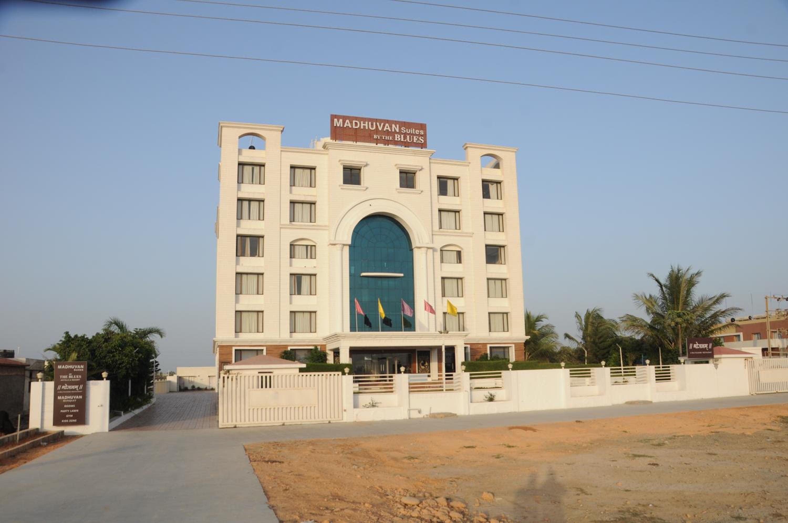 Daksh The Madhuvan Suites Dwarka