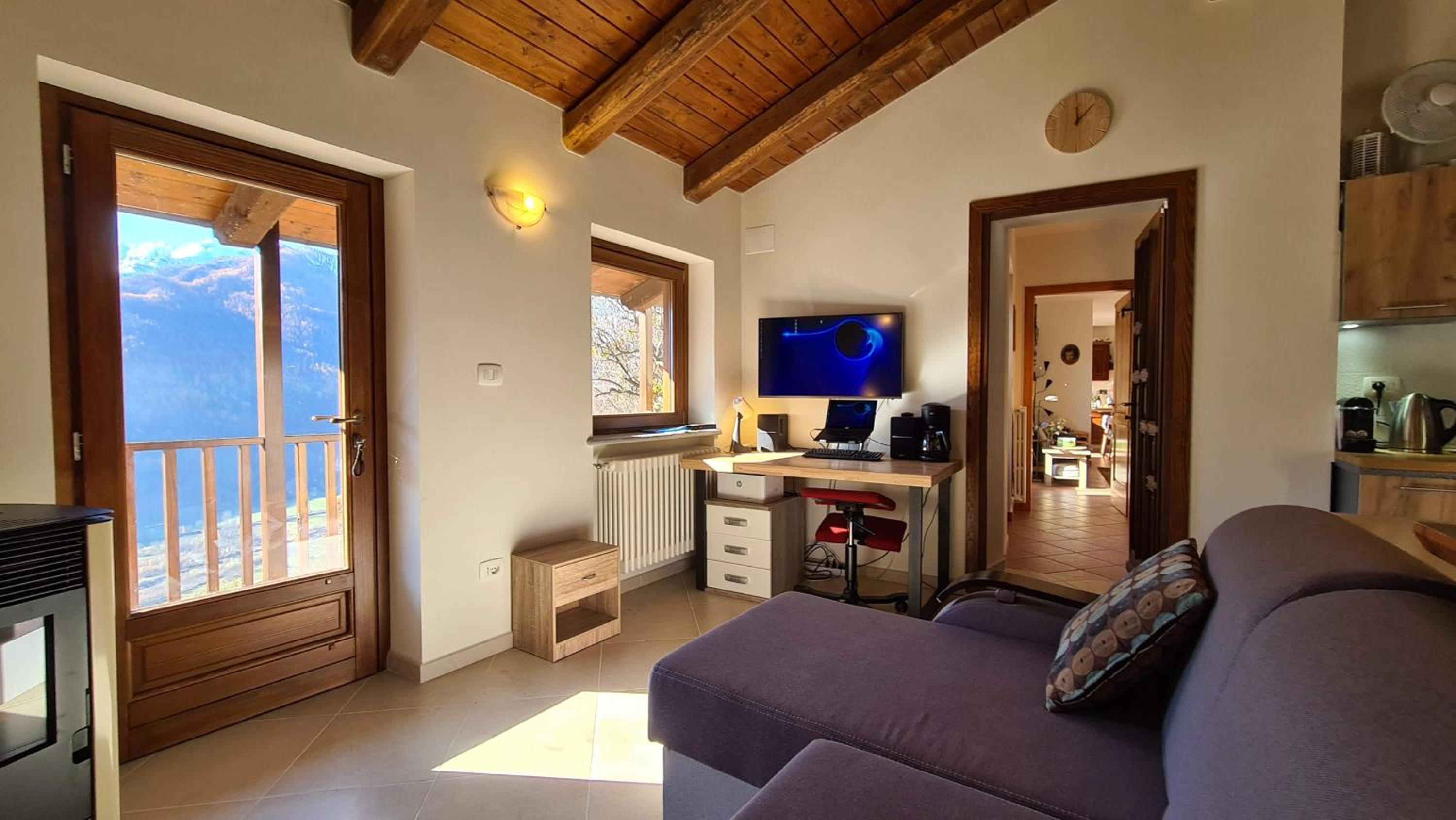 Independent chalet with breathtaking view