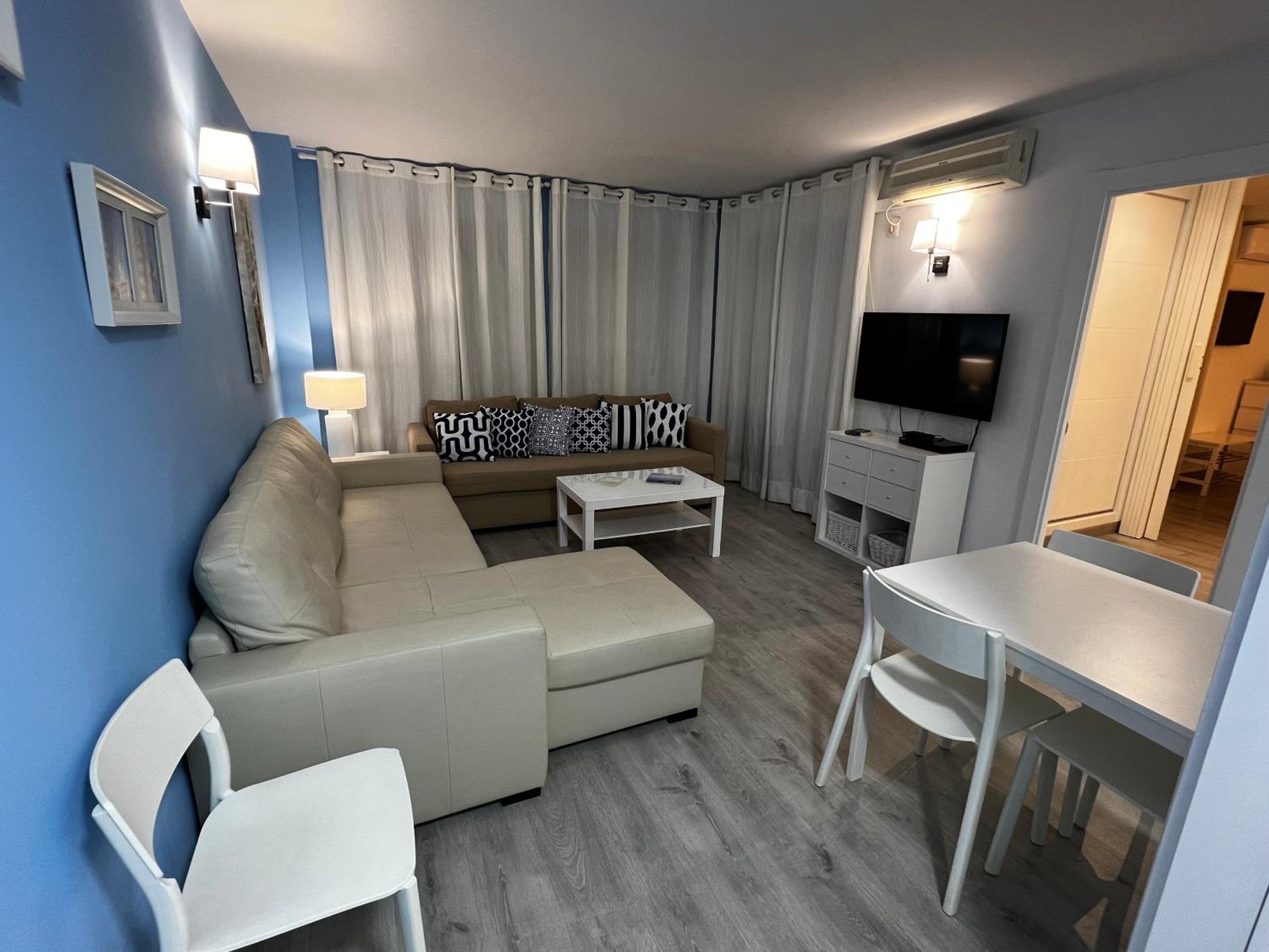 Apartamentos Roquetas Beach