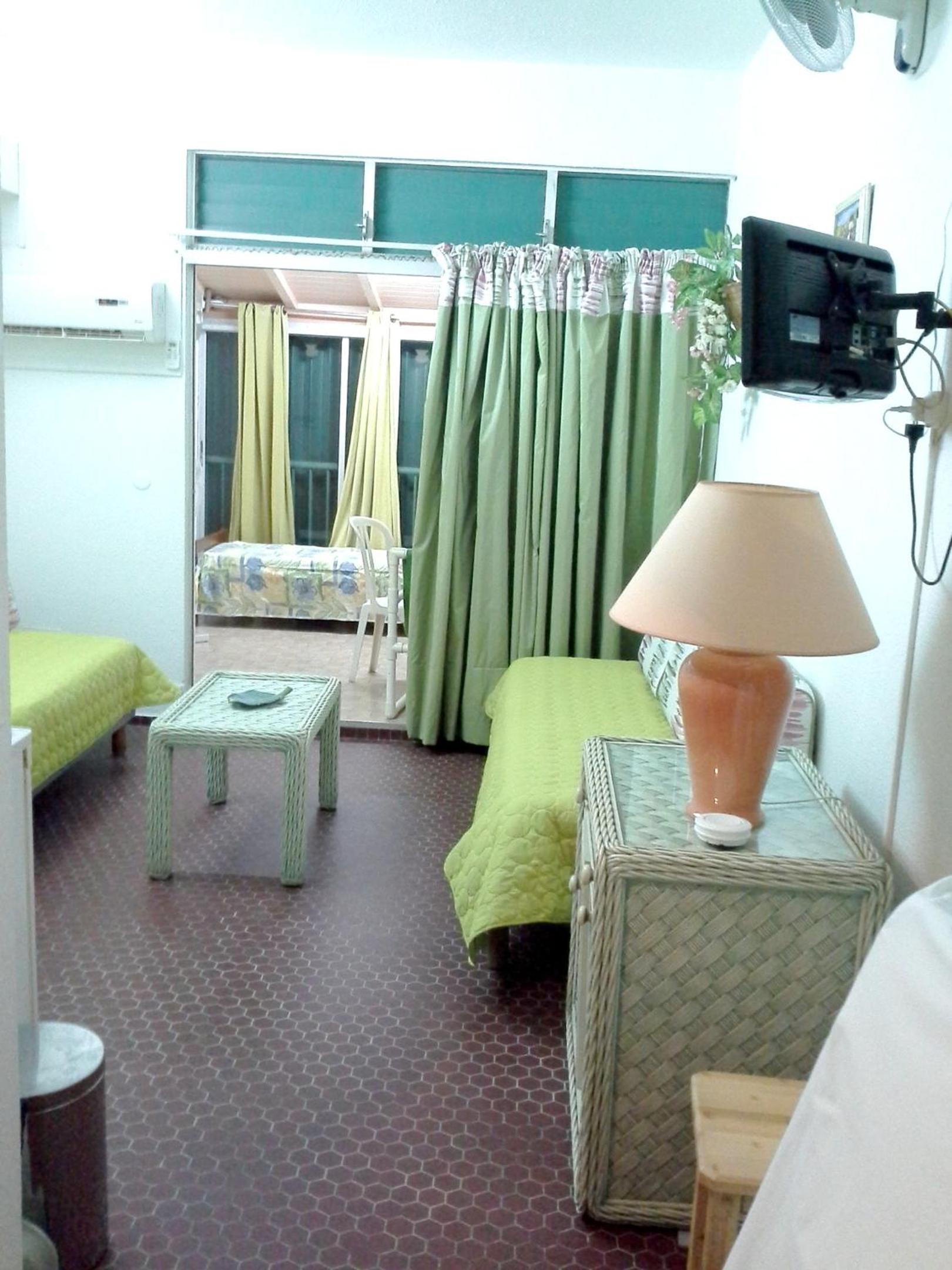 Studio charmant à Saint-François, 35 m² avec piscine partagée view 2