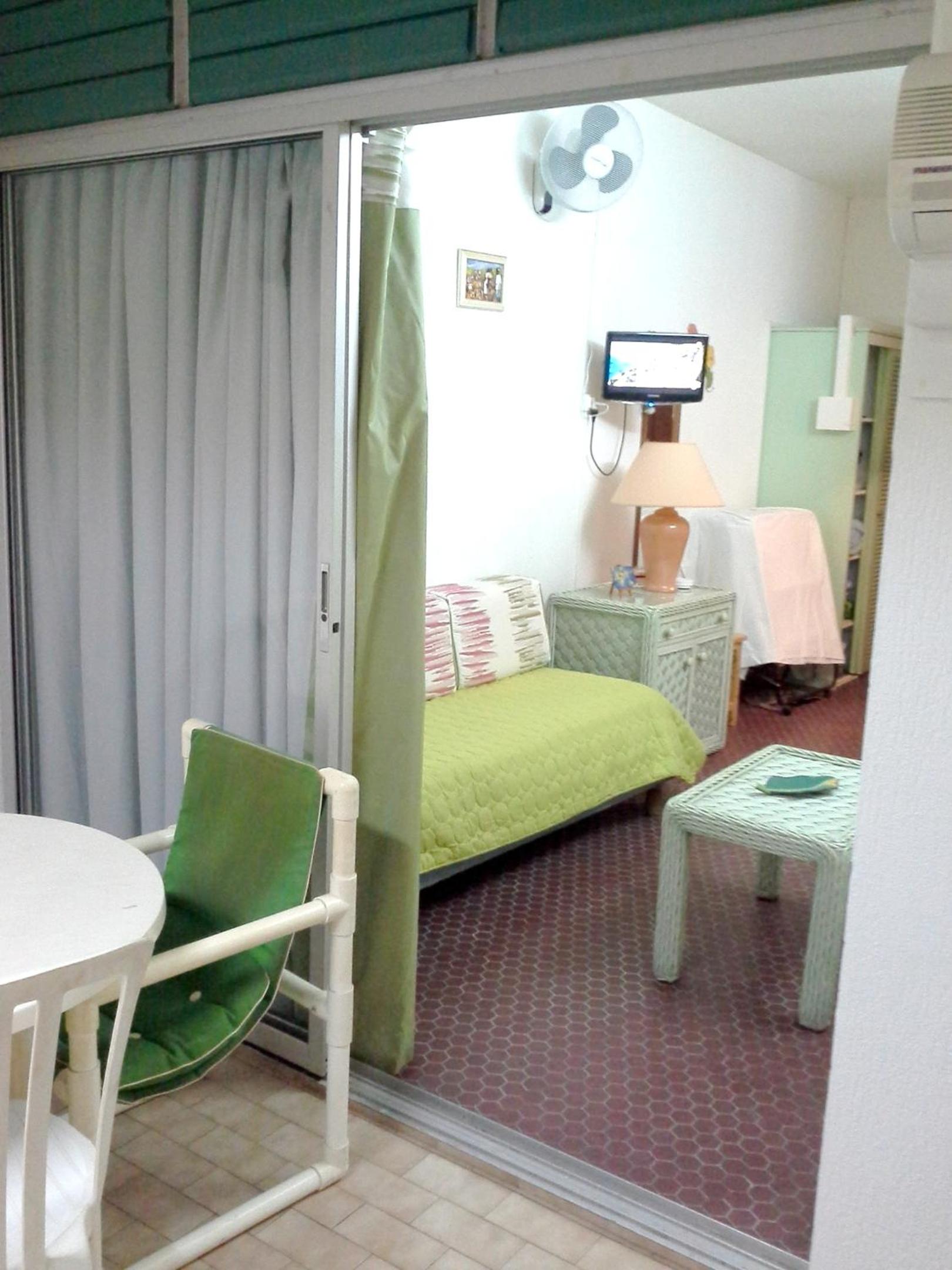 Studio charmant à Saint-François, 35 m² avec piscine partagée view 3