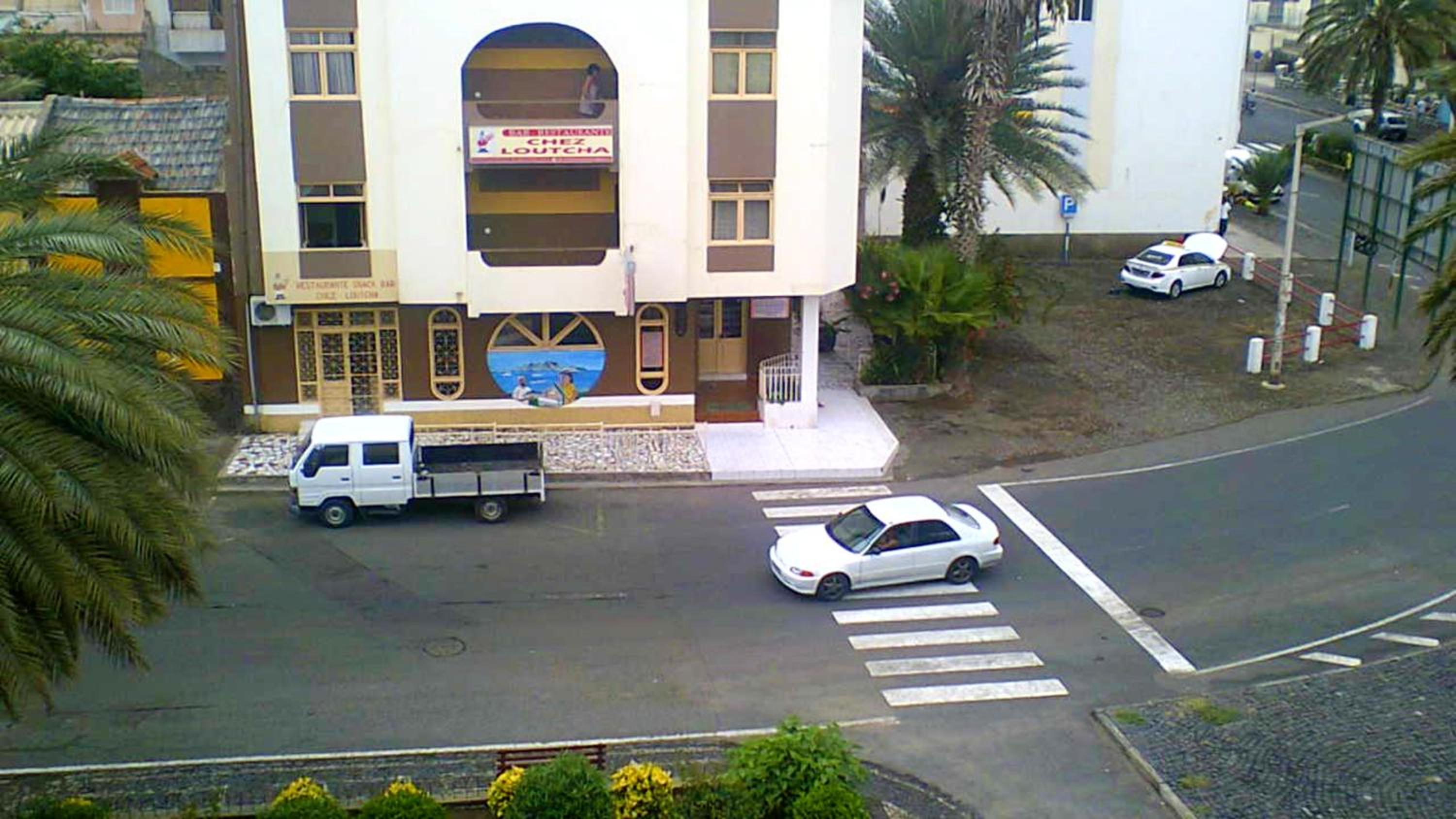 Spacious apartment in Mindelo, mountain view, 164 m²