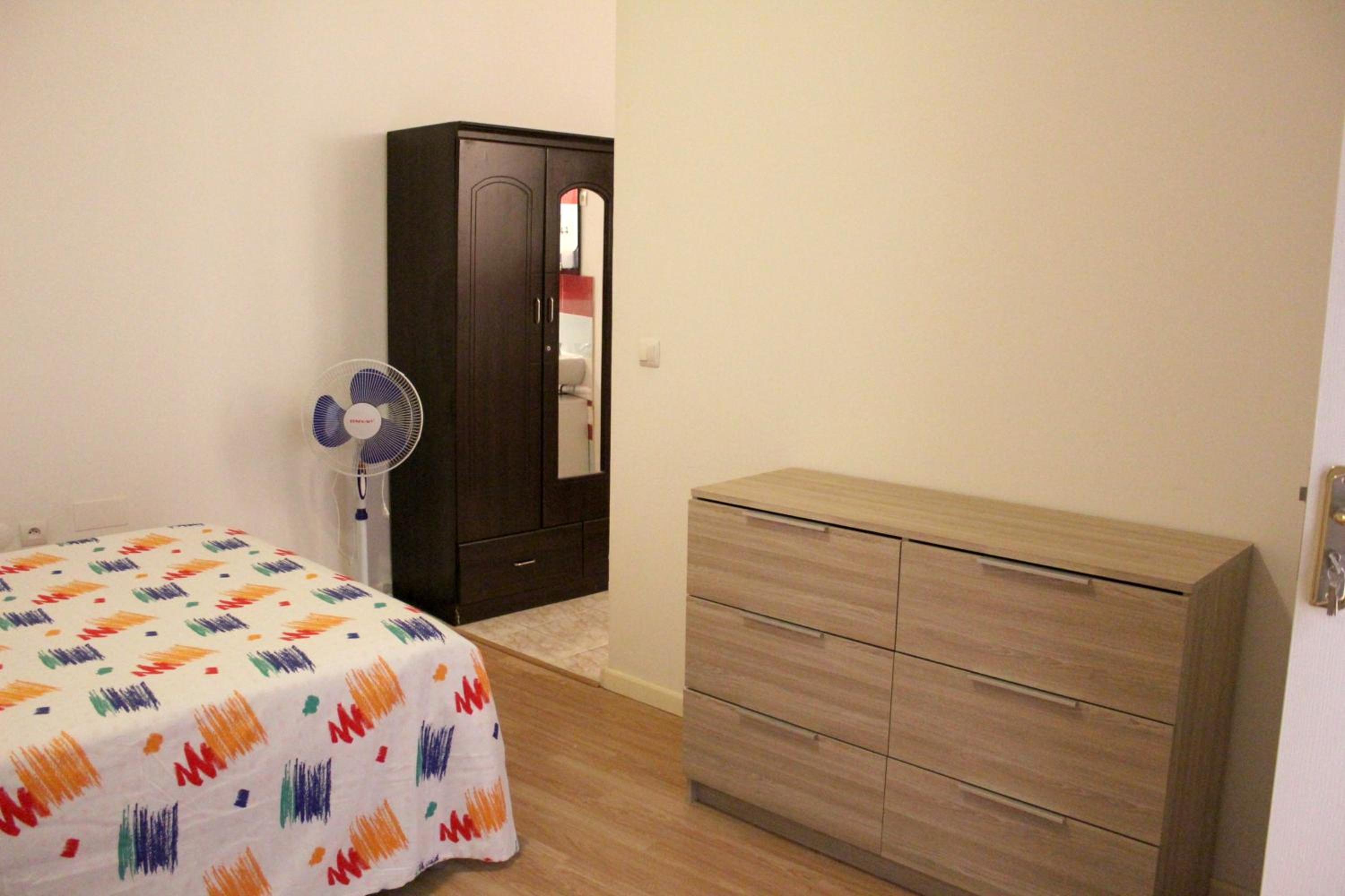 Spacious apartment in Mindelo, mountain view, 164 m²