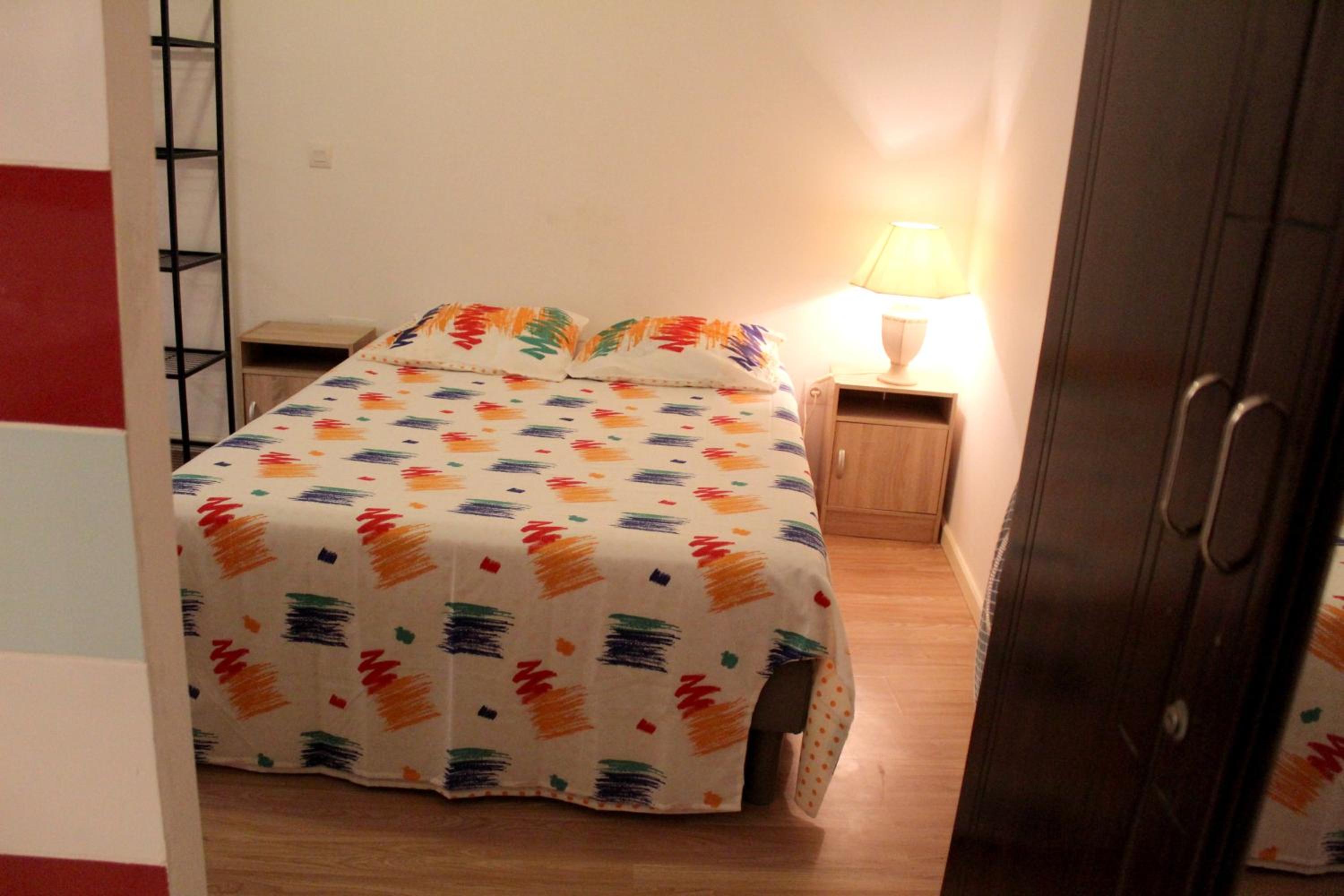 Spacious apartment in Mindelo, mountain view, 164 m²