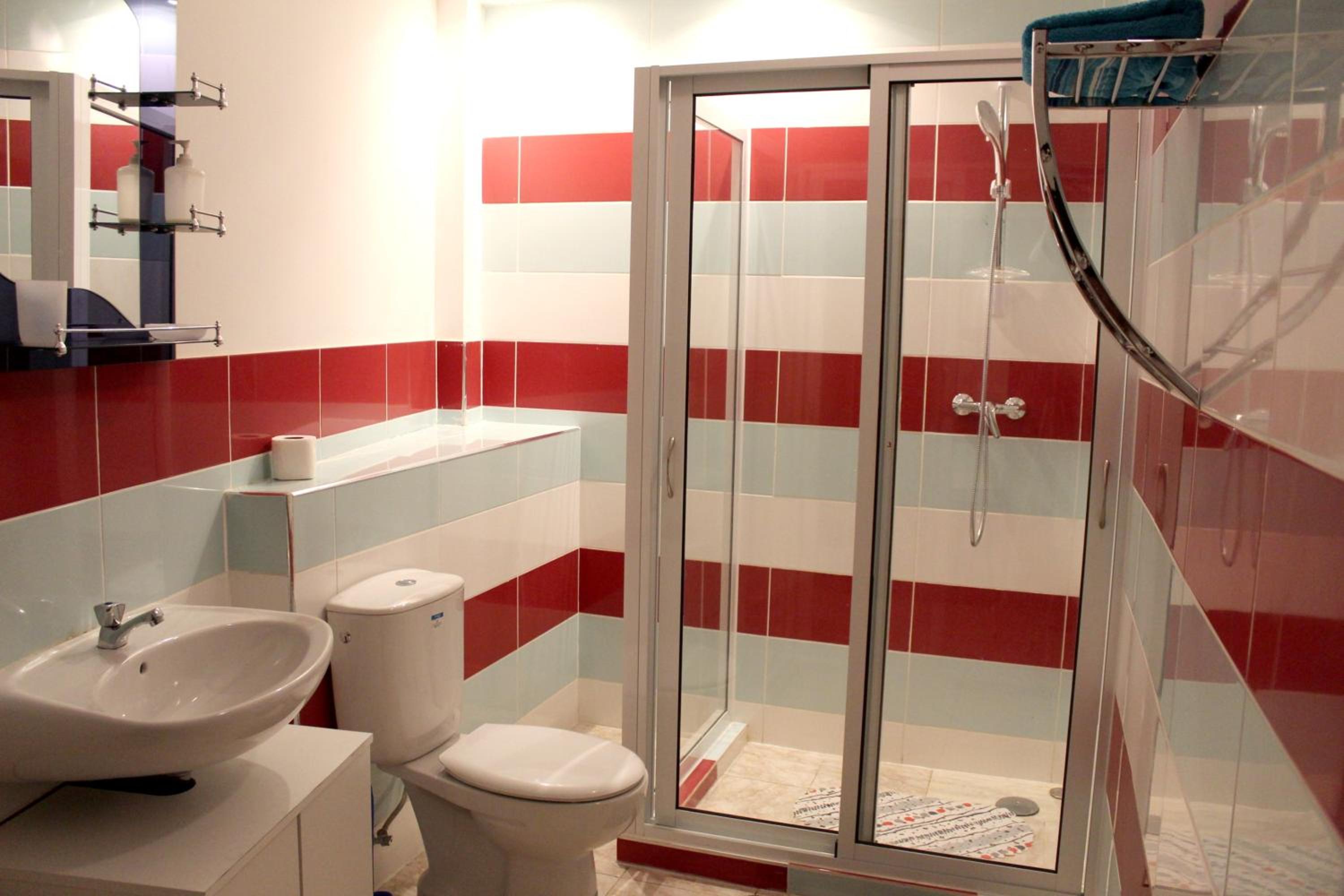 Spacious apartment in Mindelo, mountain view, 164 m²