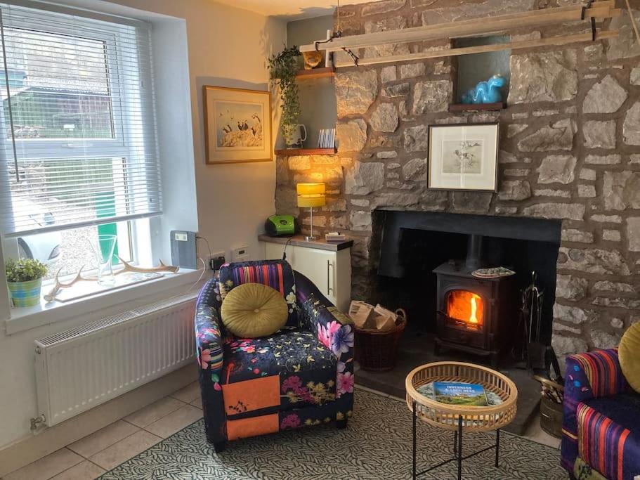 Loch Ness village cottage for 2 with free parking & pets welcome view 3