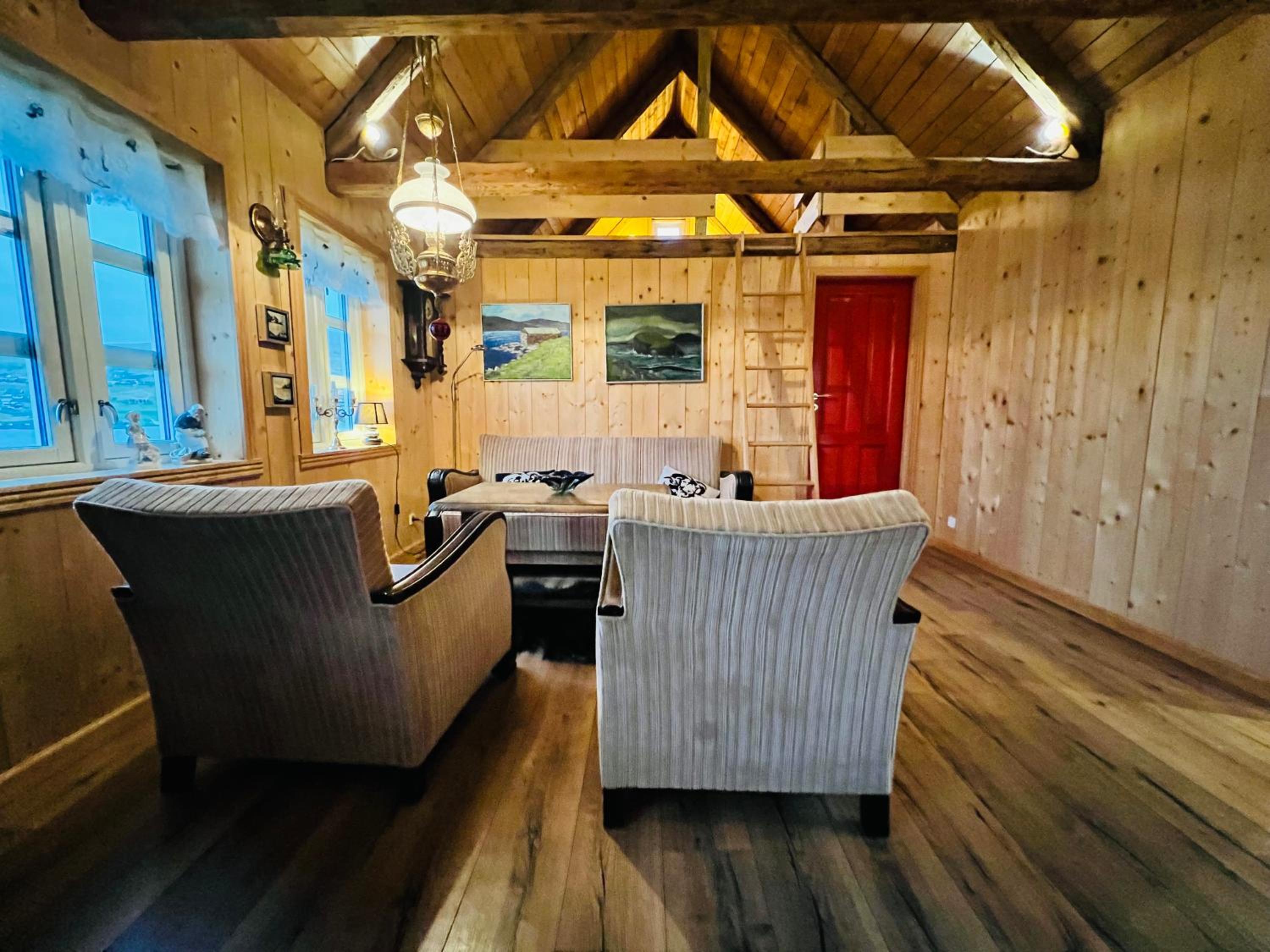 Greystone House / Historic / Traditional / Unique view 4