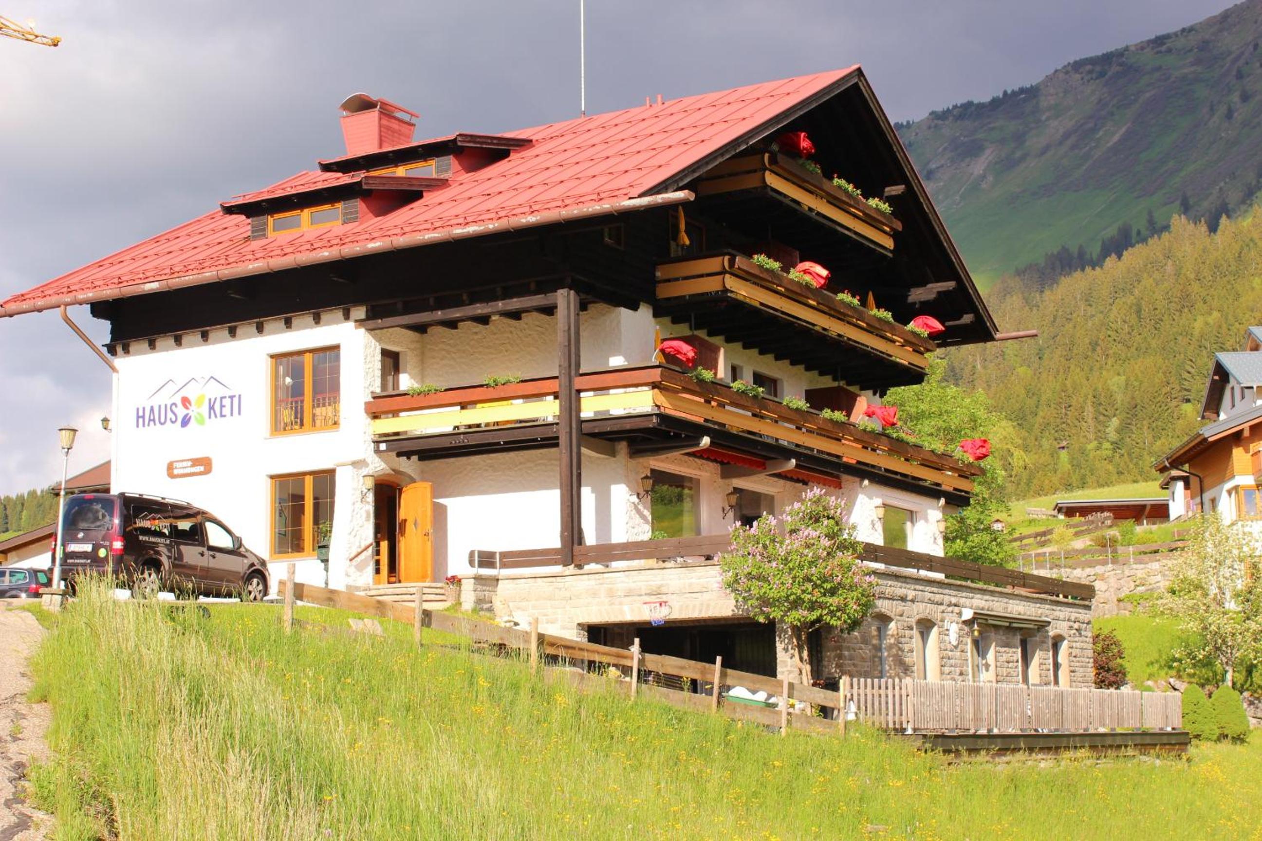 Haus Keti view 3