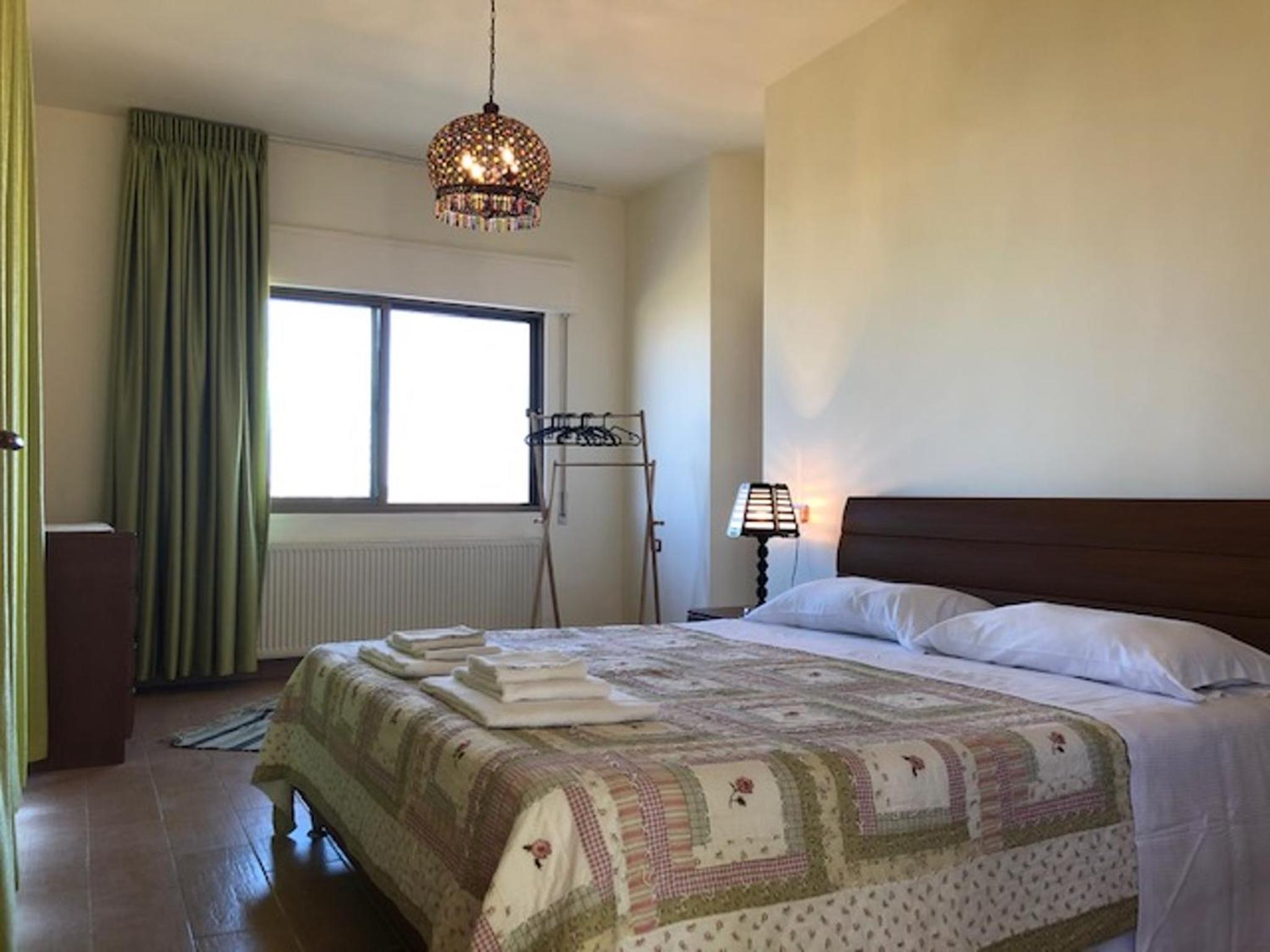 Charming House in Amman + Balcony view 3