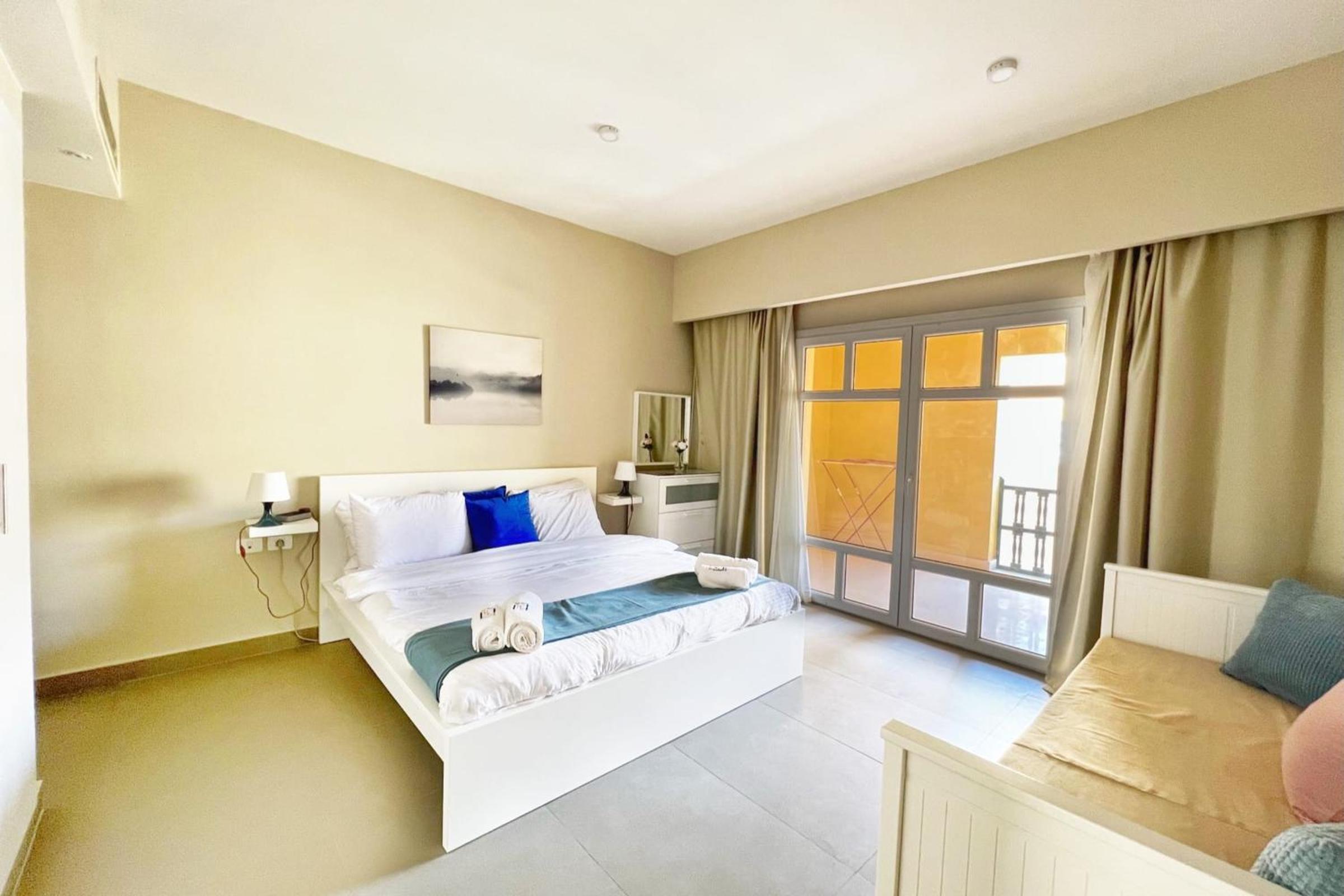 Minimal & Central 1BDR Apt Abu Tig Marina