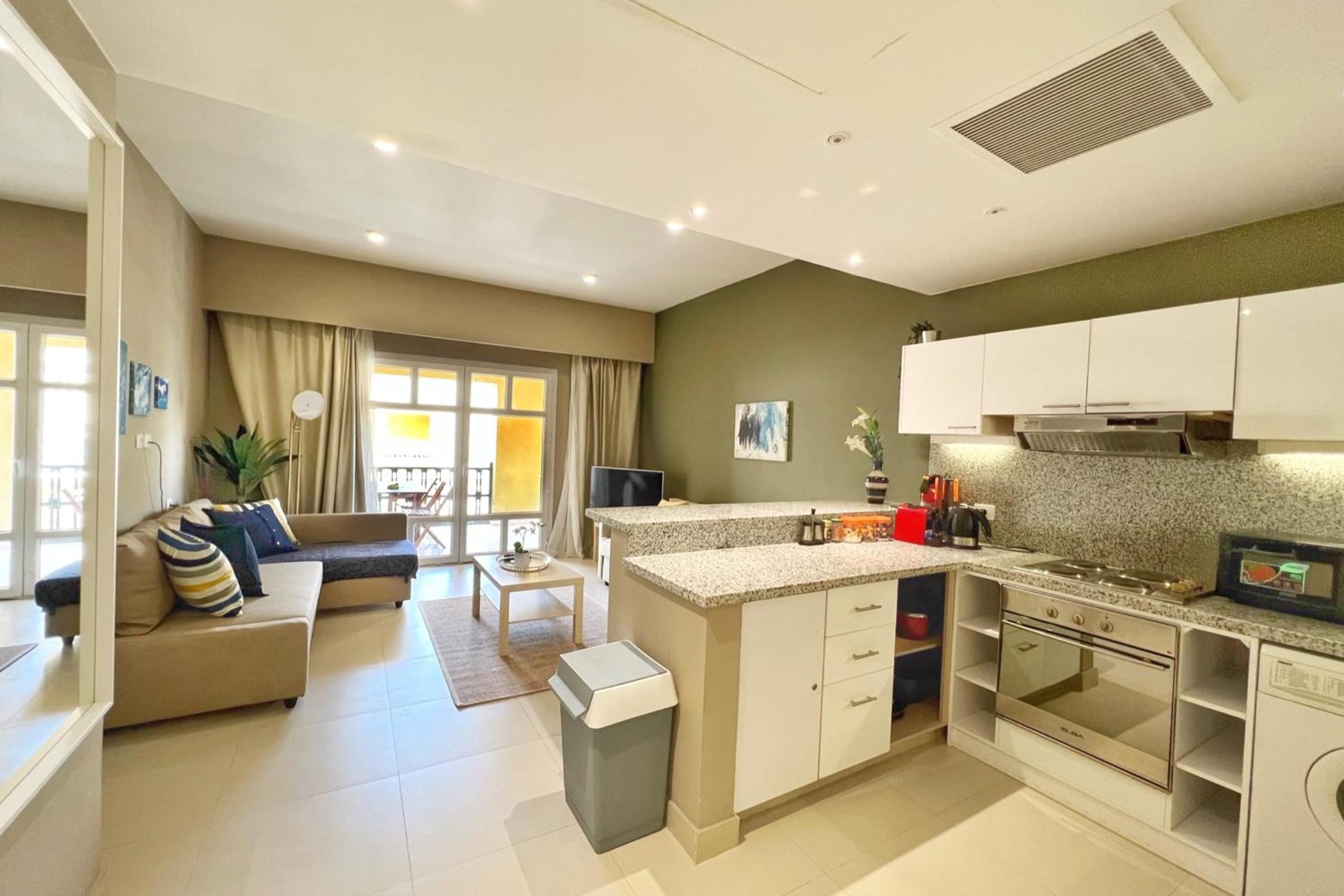 Minimal & Central 1BDR Apt Abu Tig Marina
