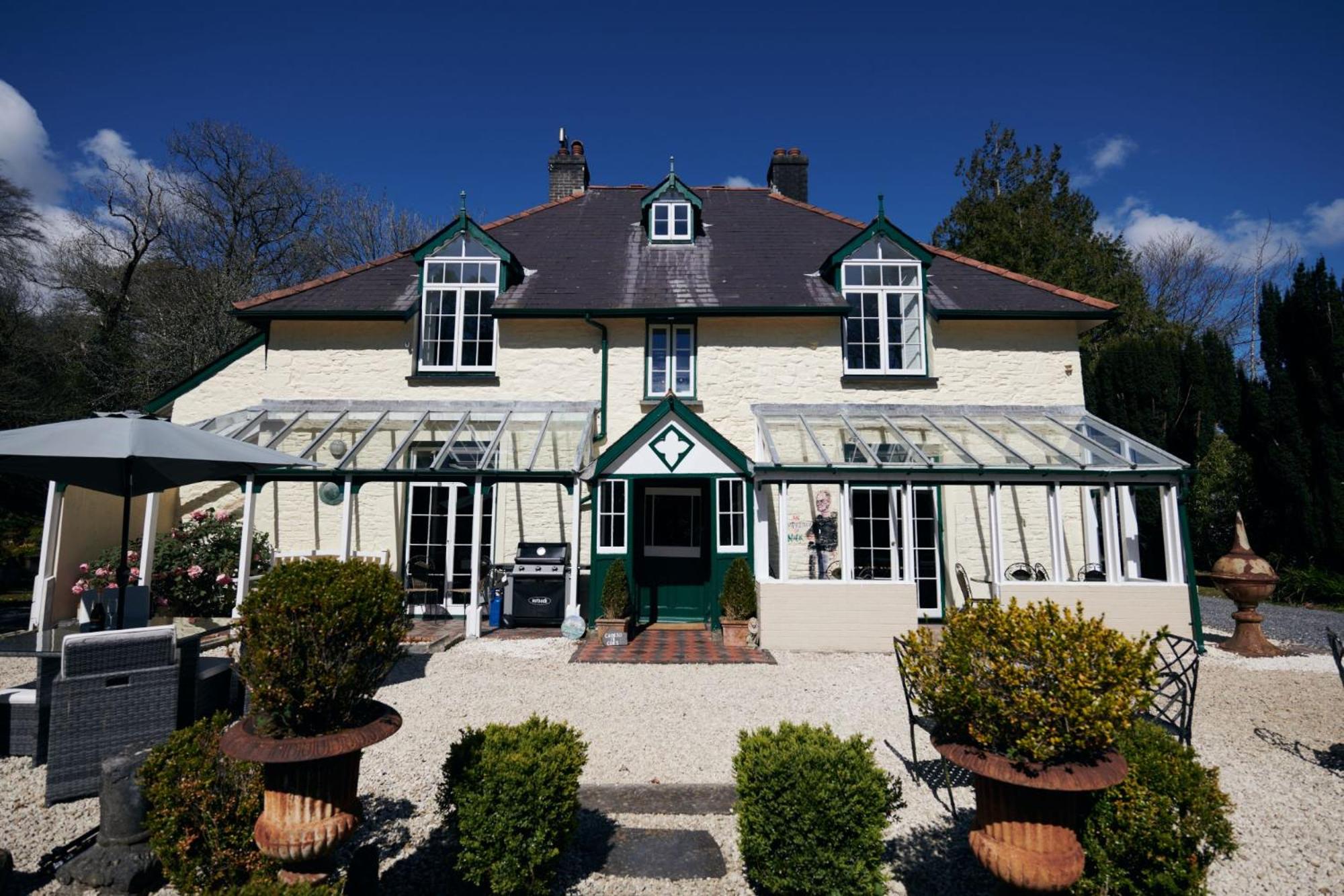 The Cors - Charming Country Escape for Large Family Groups view 5