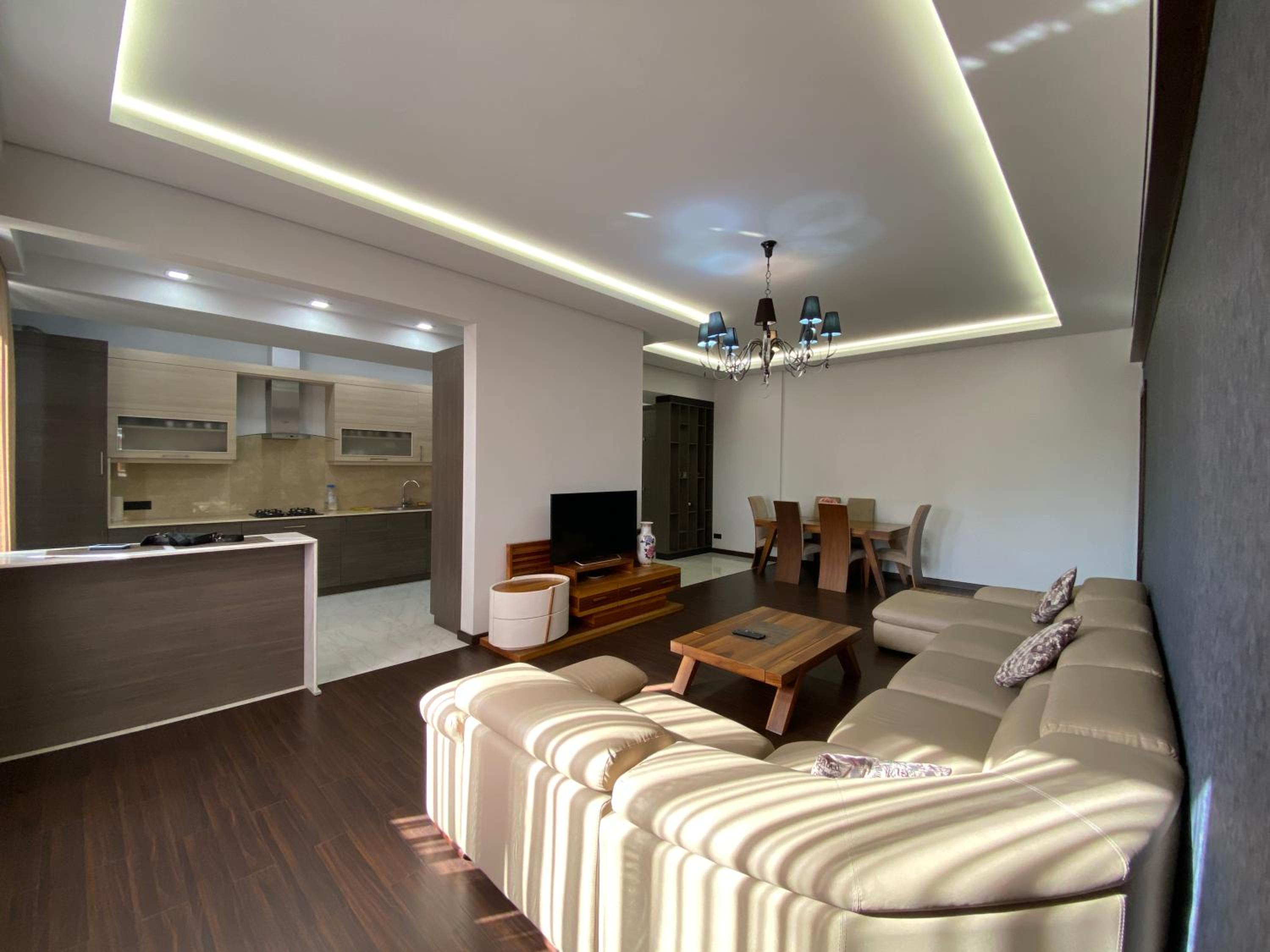 Northern Avenue, 4 bedrooms Grand & Luxe apartment T8