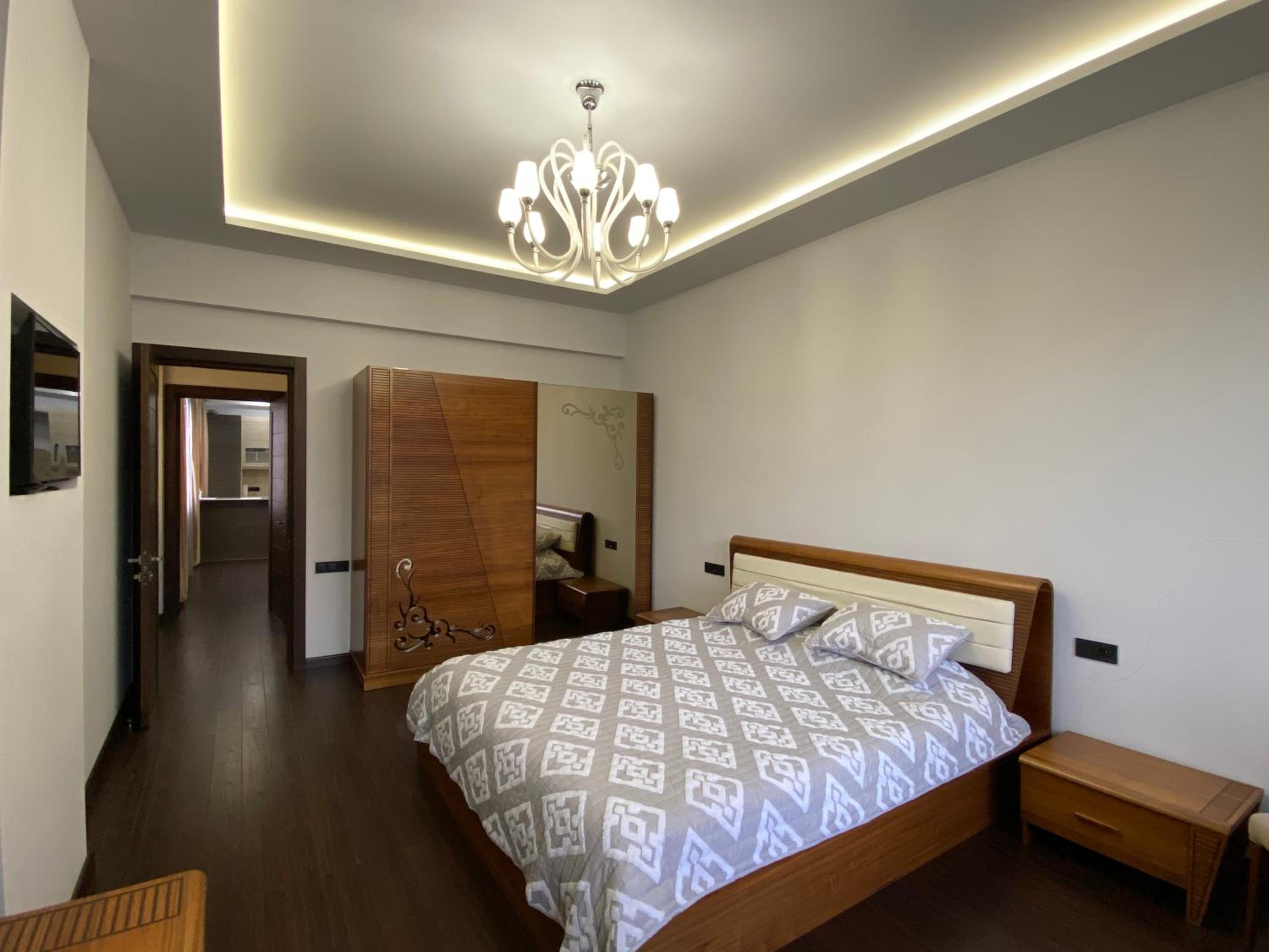 Northern Avenue, 4 bedrooms Grand & Luxe apartment T8